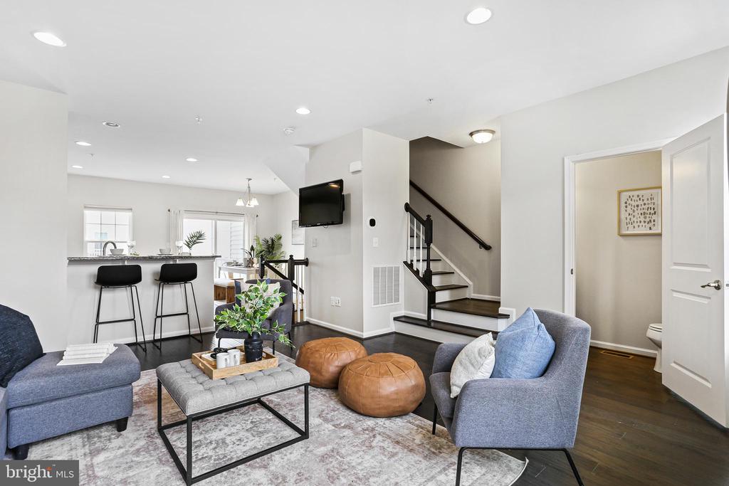 7610 GOLDEN SLUMBER LANE