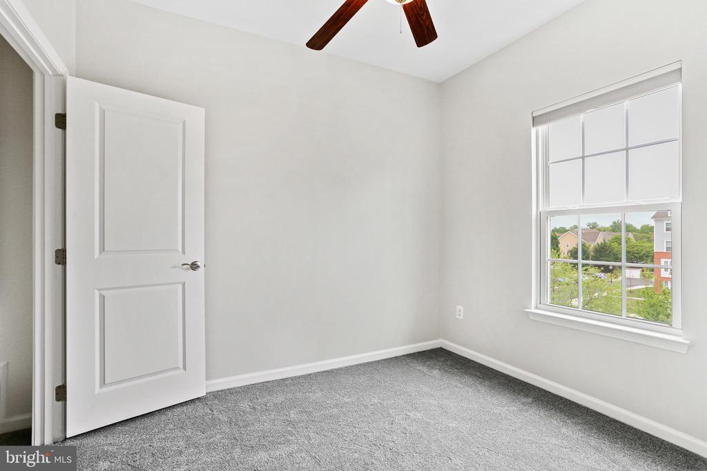 7610 GOLDEN SLUMBER LANE