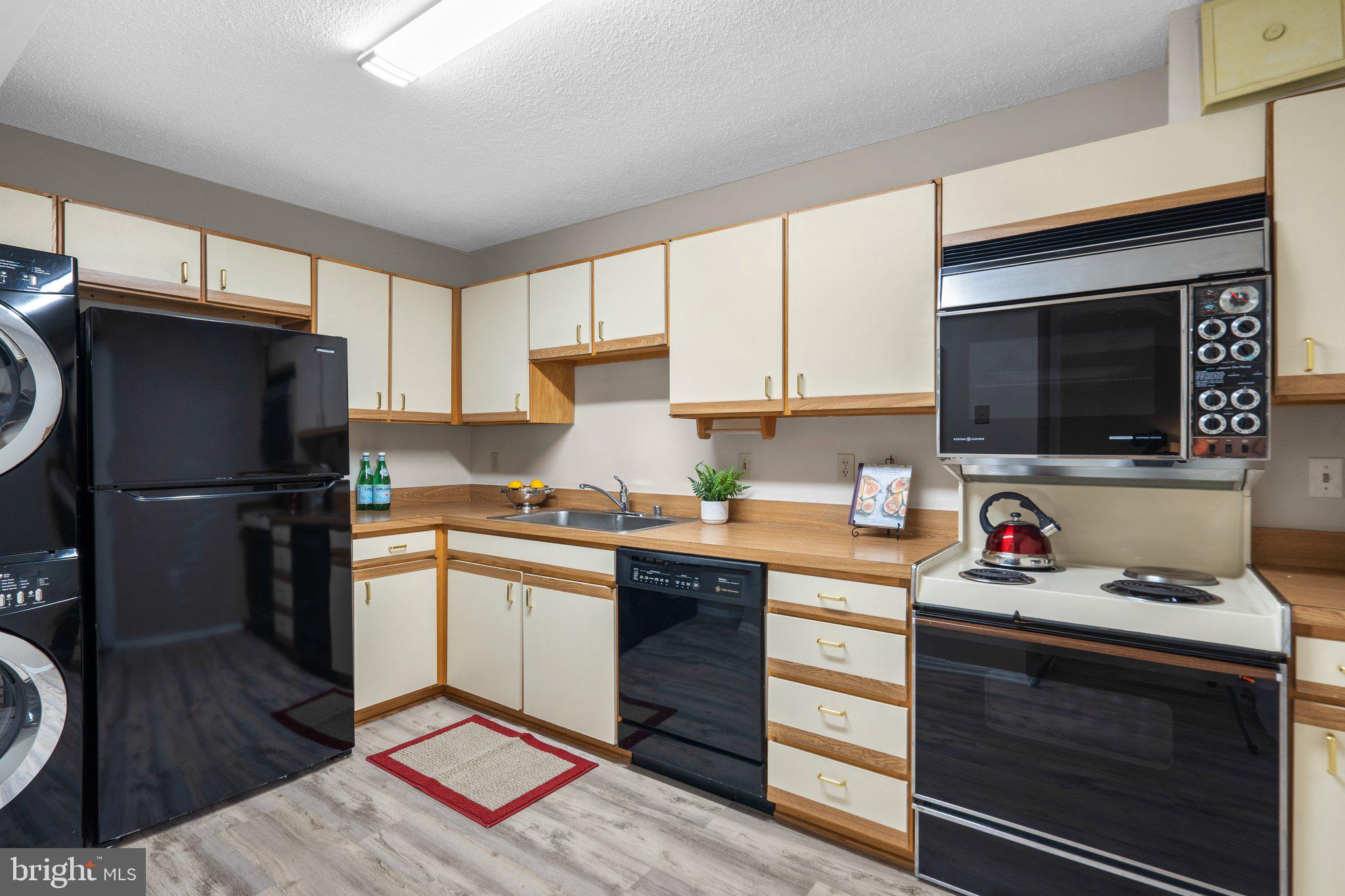 15107 INTERLACHEN DRIVE Unit: 2-408