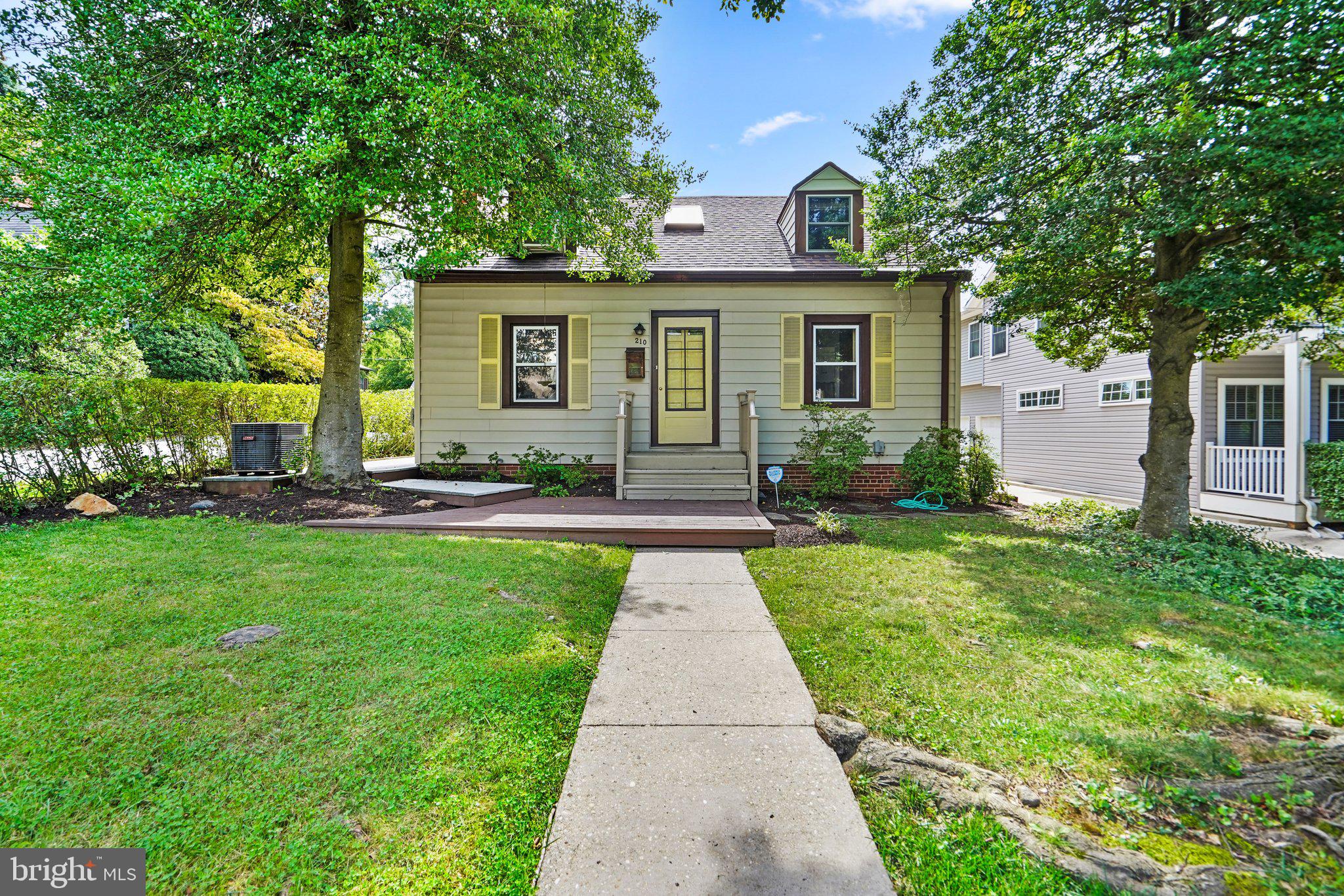 210 MONROE STREET
