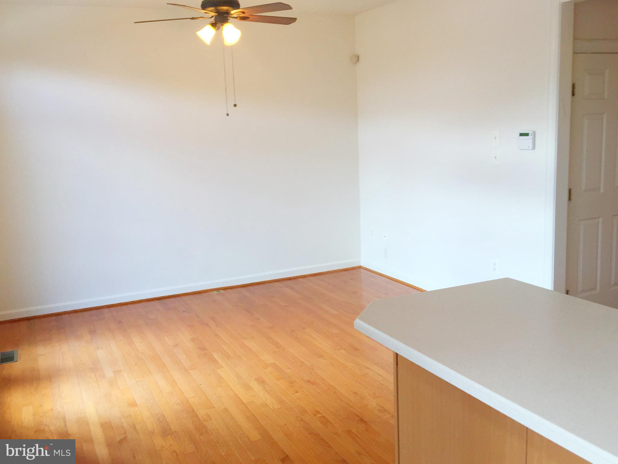 921 Highland Ridge AVENUE
