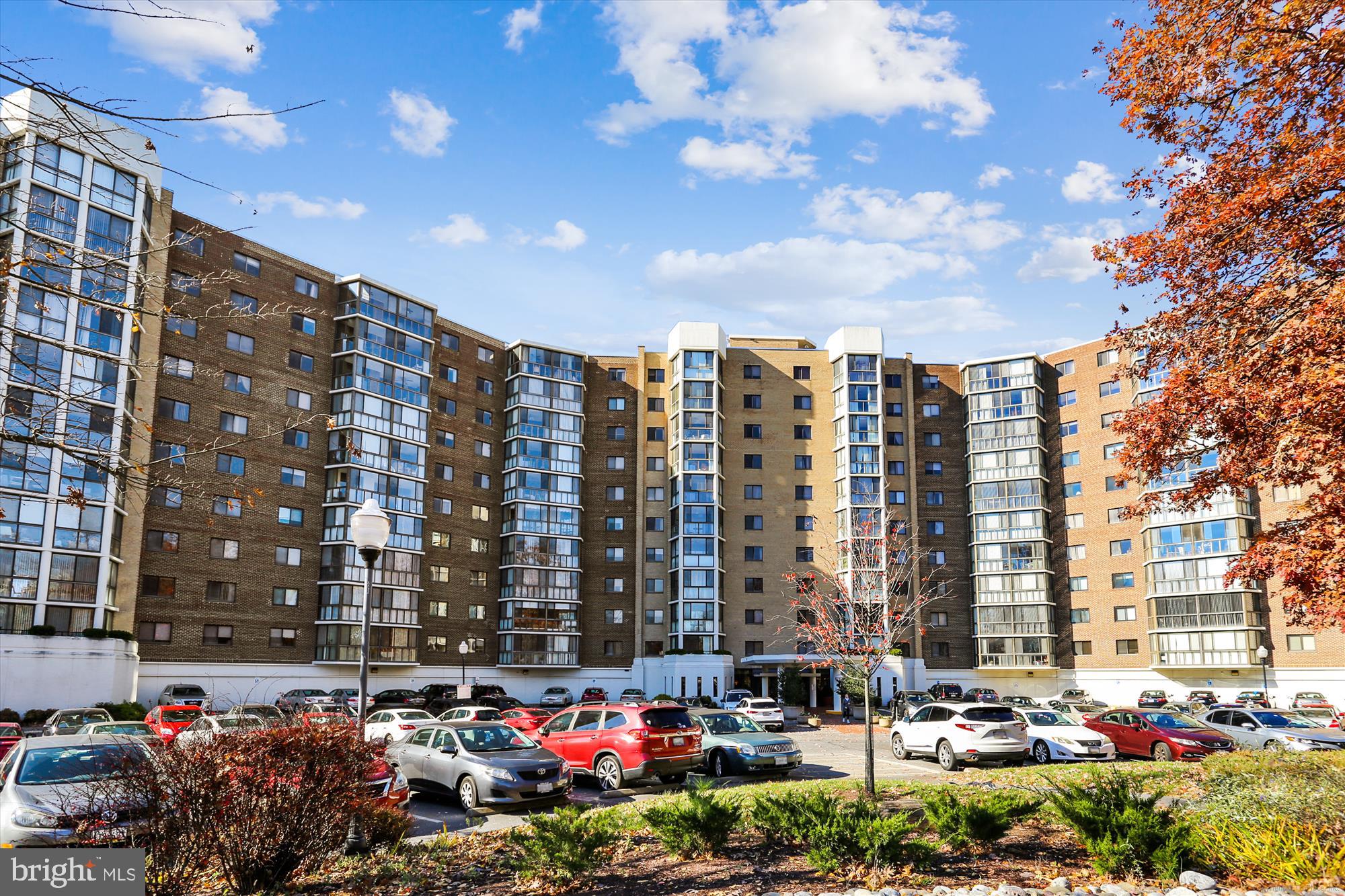 15115 Interlachen Dr #3-1010