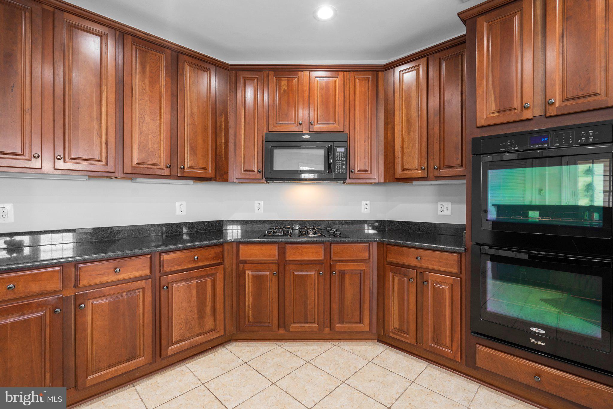 315 King Farm BOULEVARD Unit: 402