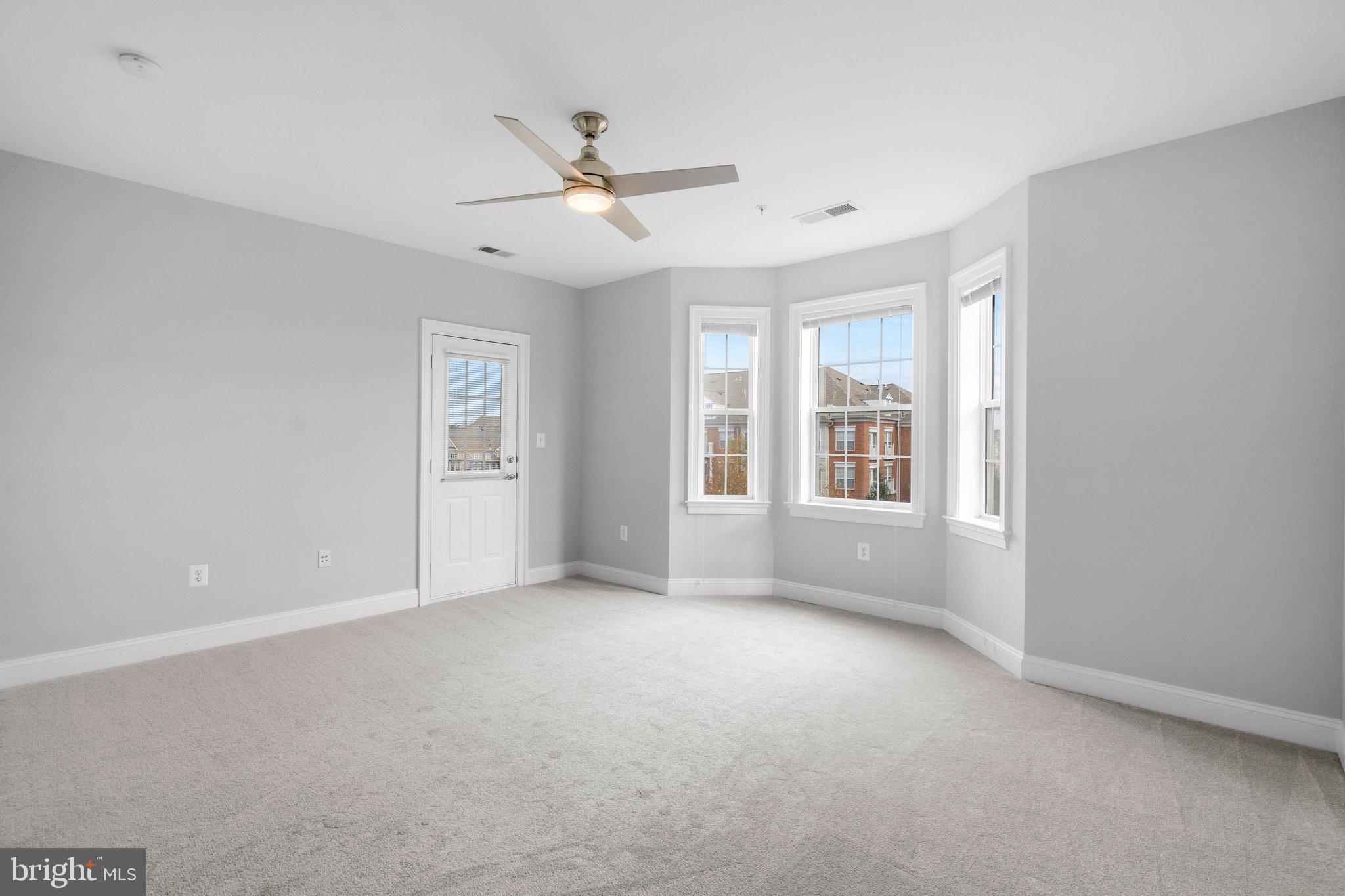 315 King Farm BOULEVARD Unit: 402