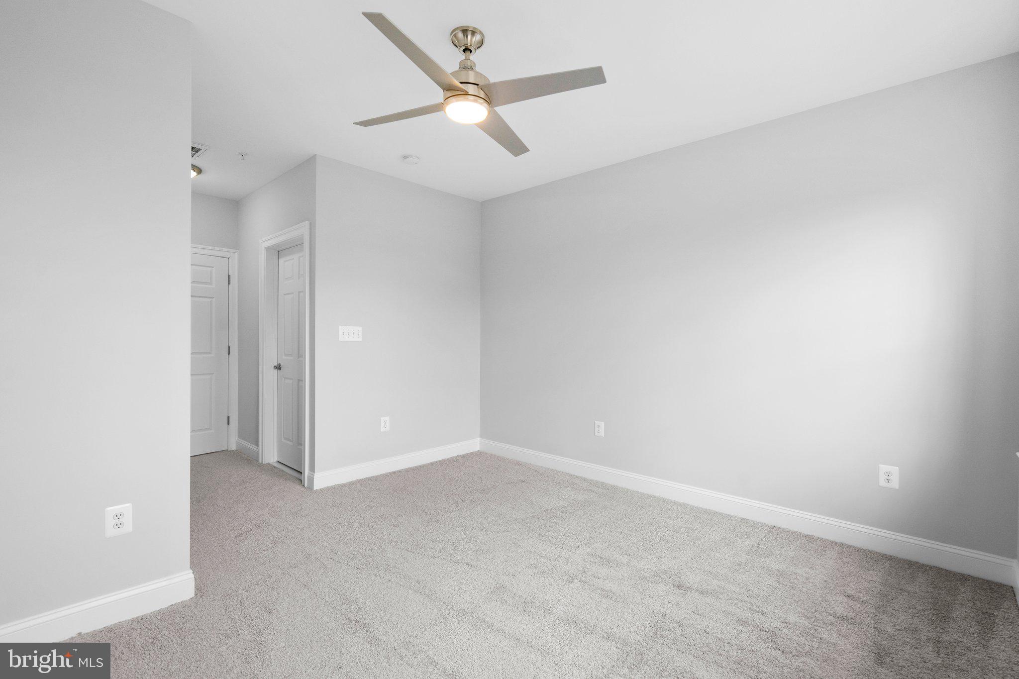 315 King Farm BOULEVARD Unit: 402