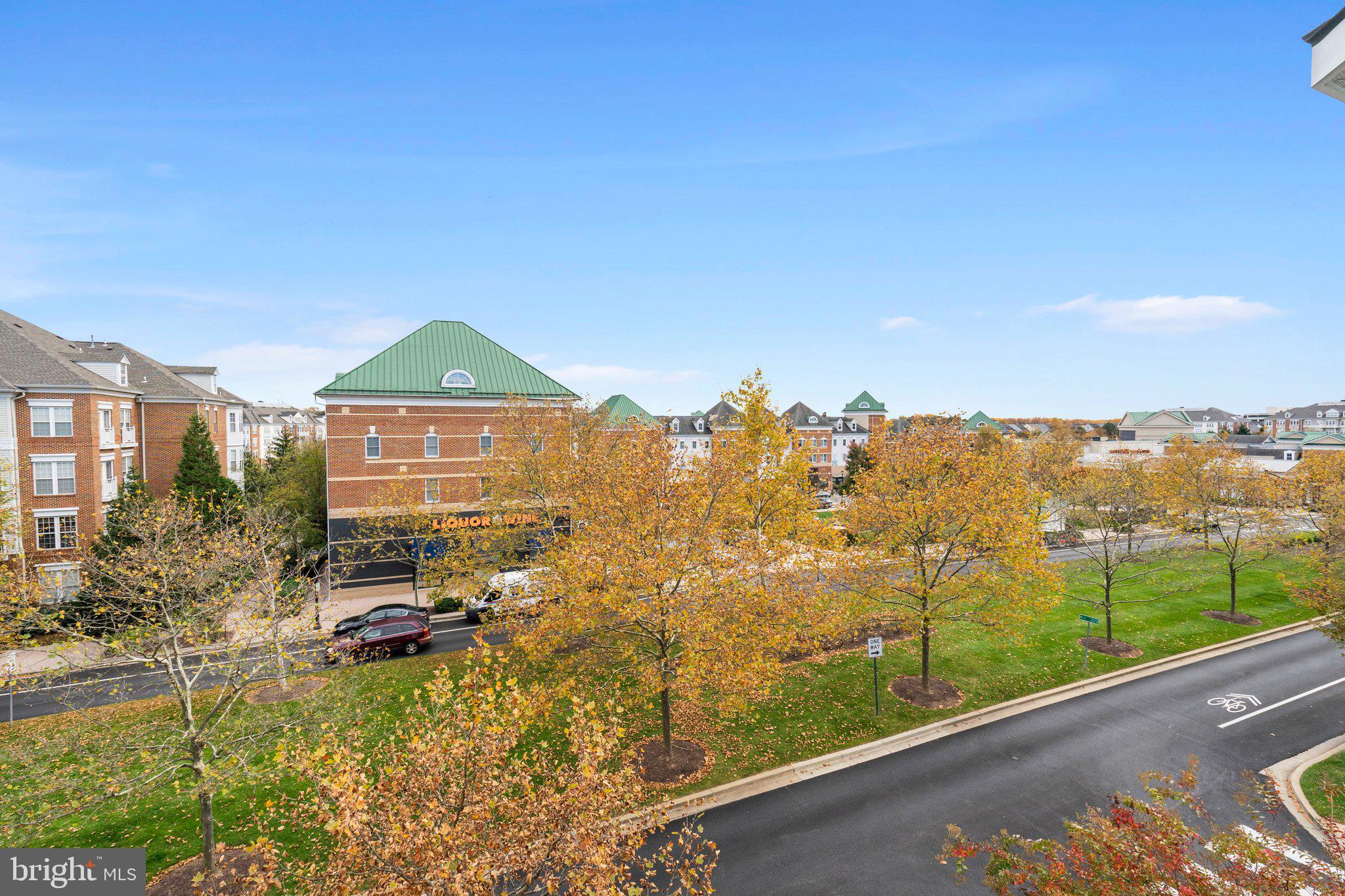 315 King Farm BOULEVARD Unit: 402