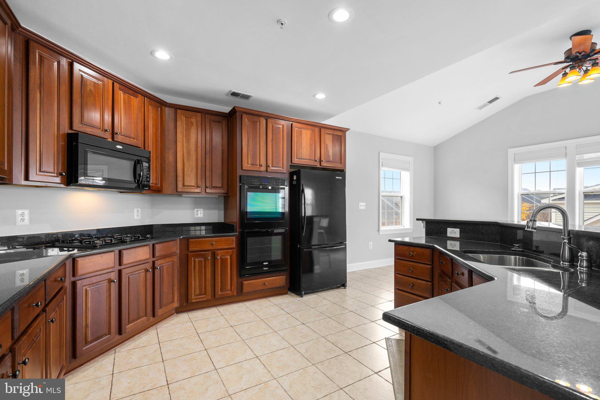 315 King Farm BOULEVARD Unit: 402