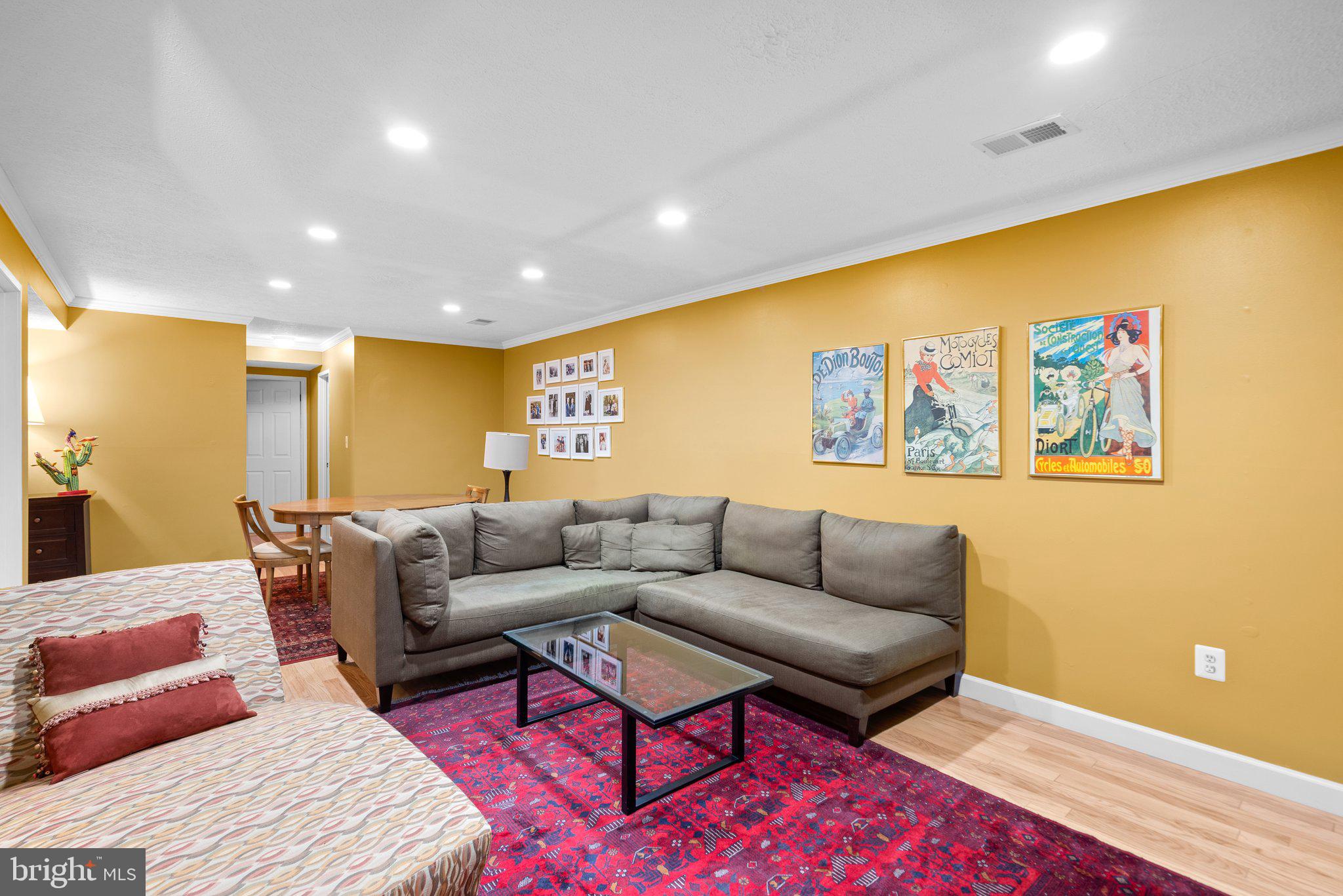 4 Arlive COURT