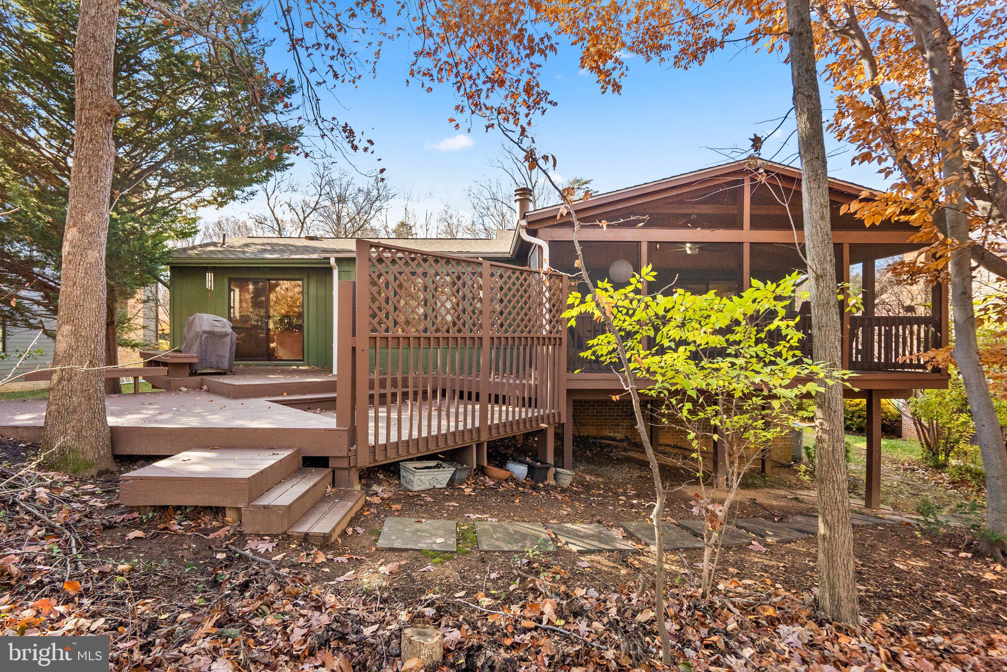 4 Arlive COURT