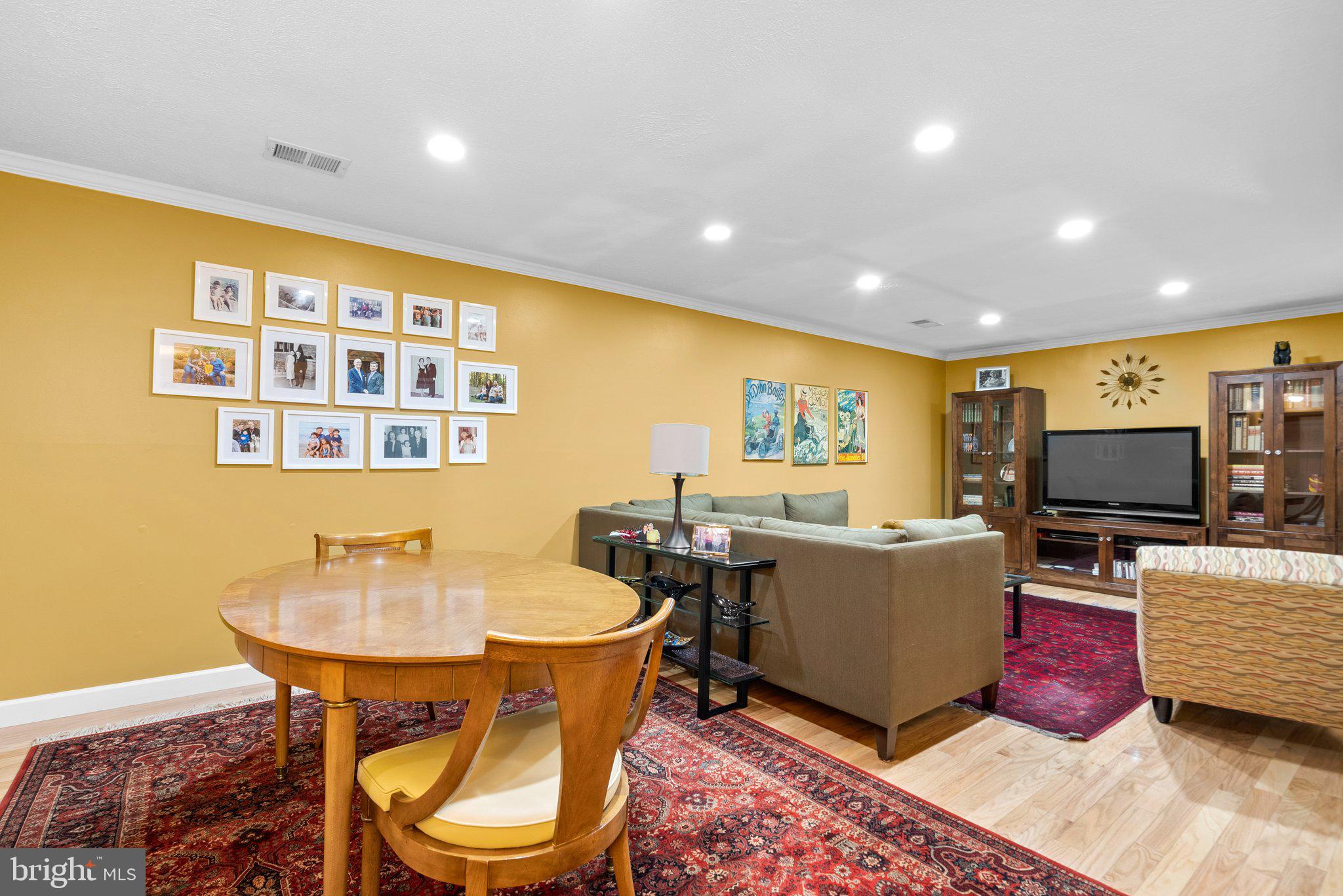 4 Arlive COURT