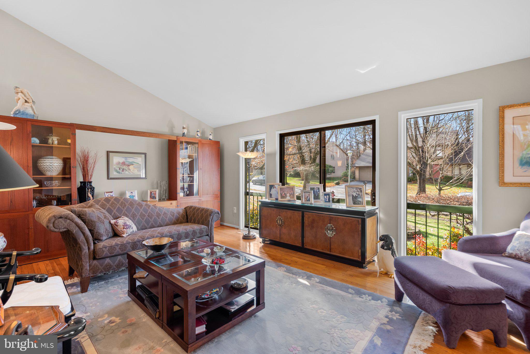4 Arlive COURT