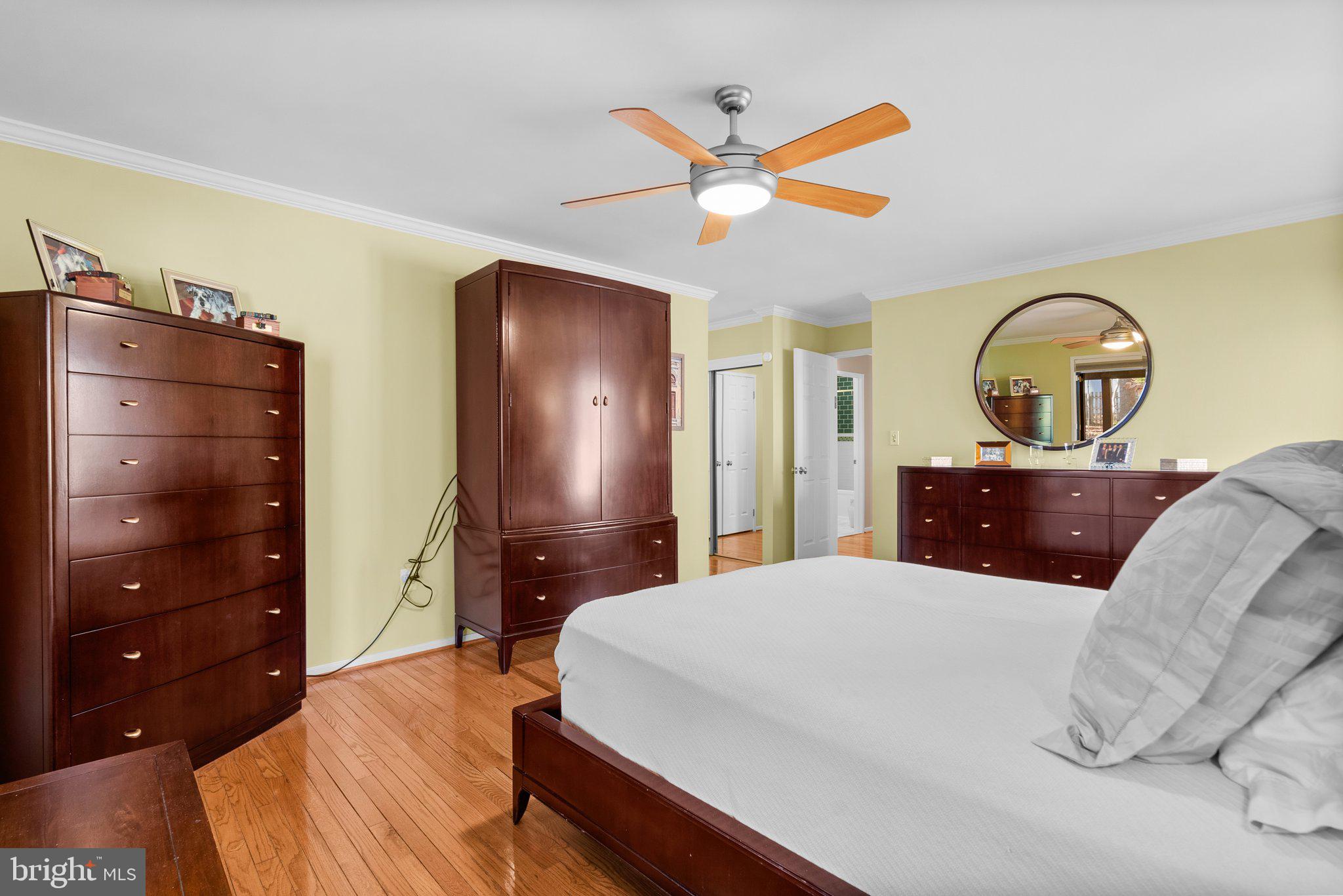 4 Arlive COURT