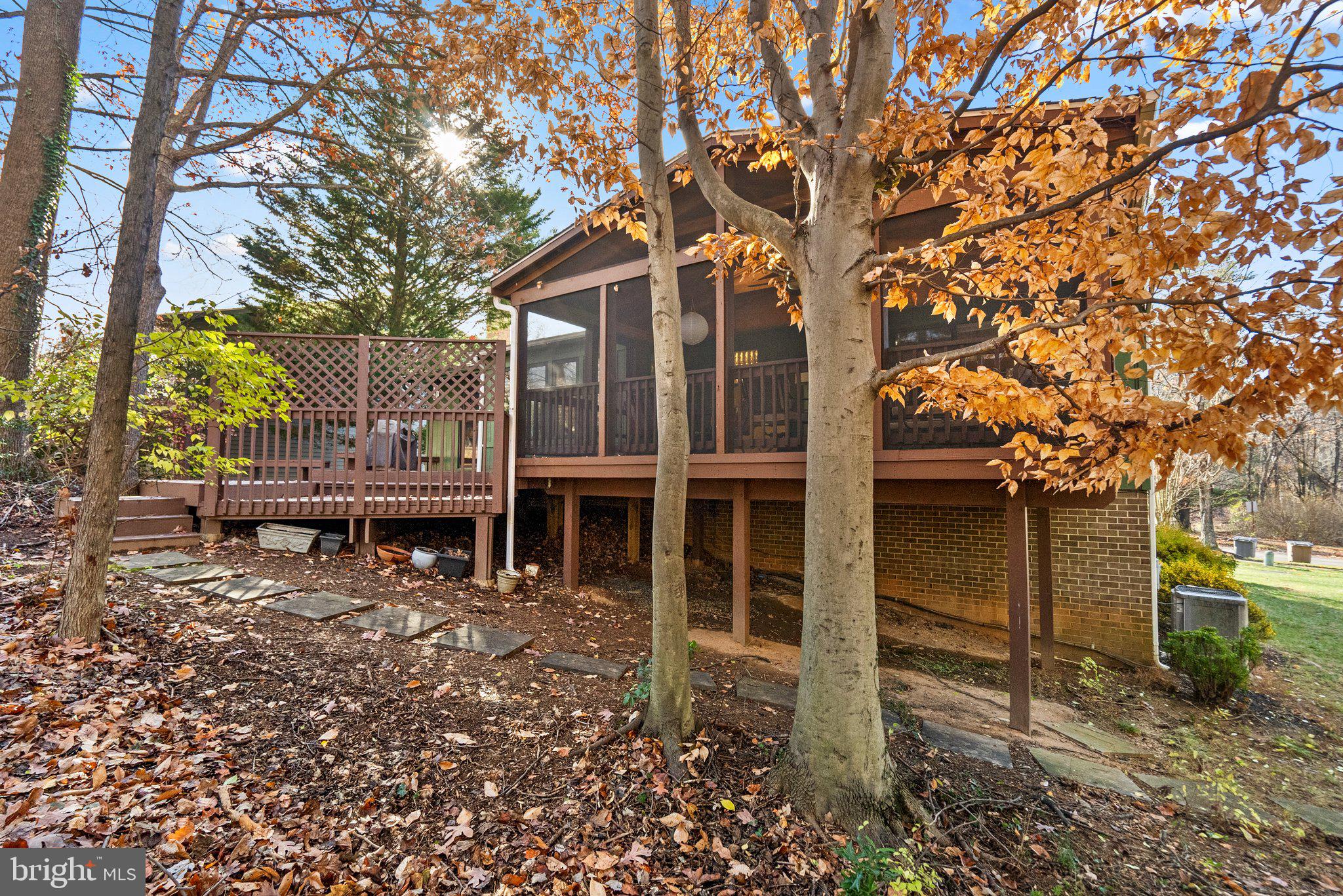 4 Arlive COURT