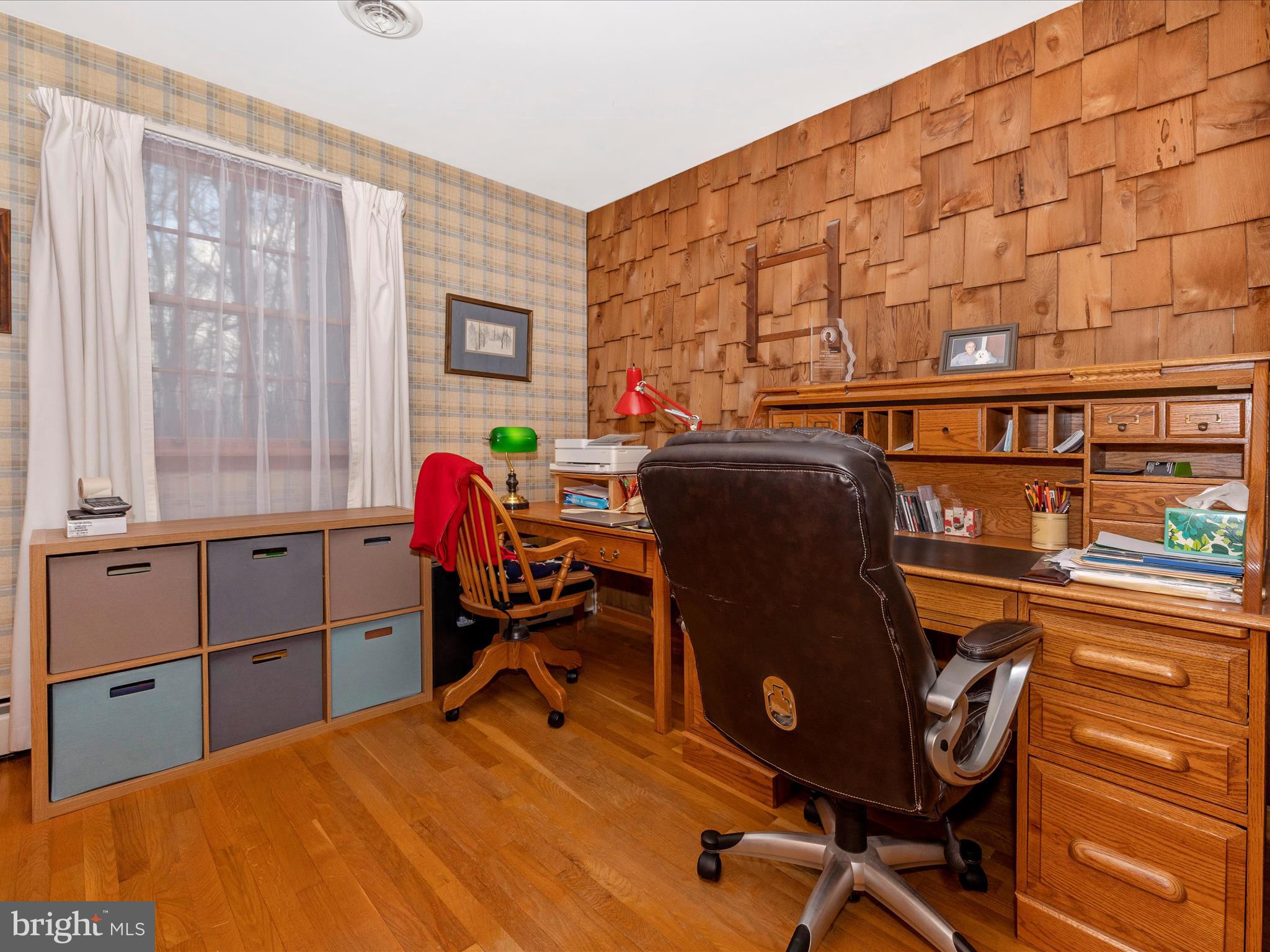24412 Kakae DRIVE