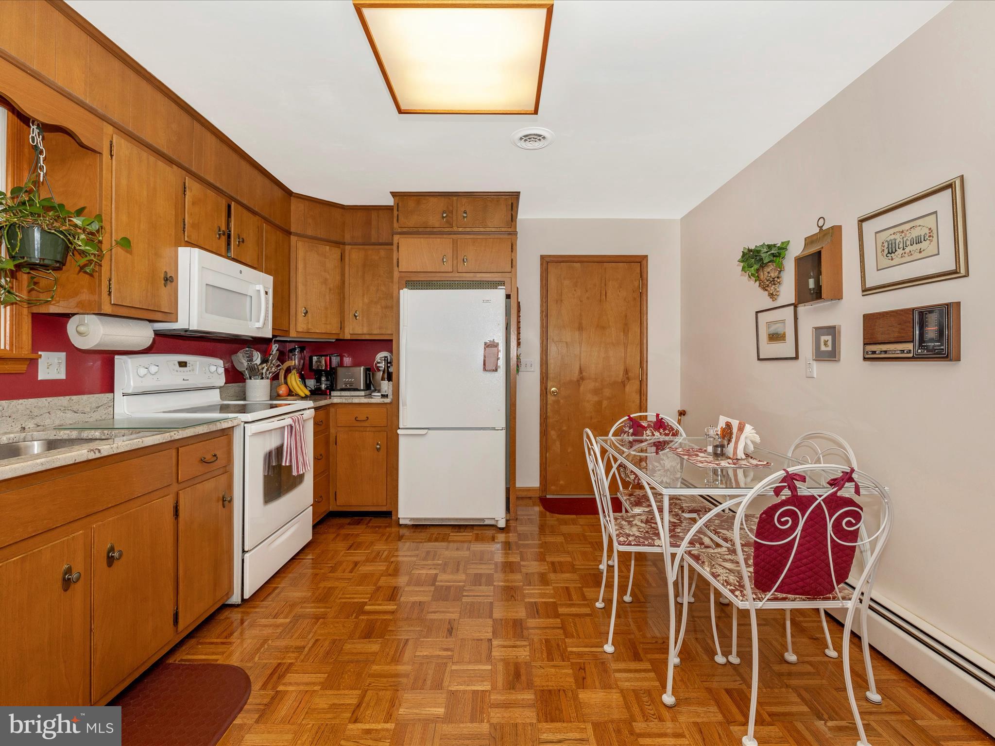 24412 Kakae DRIVE