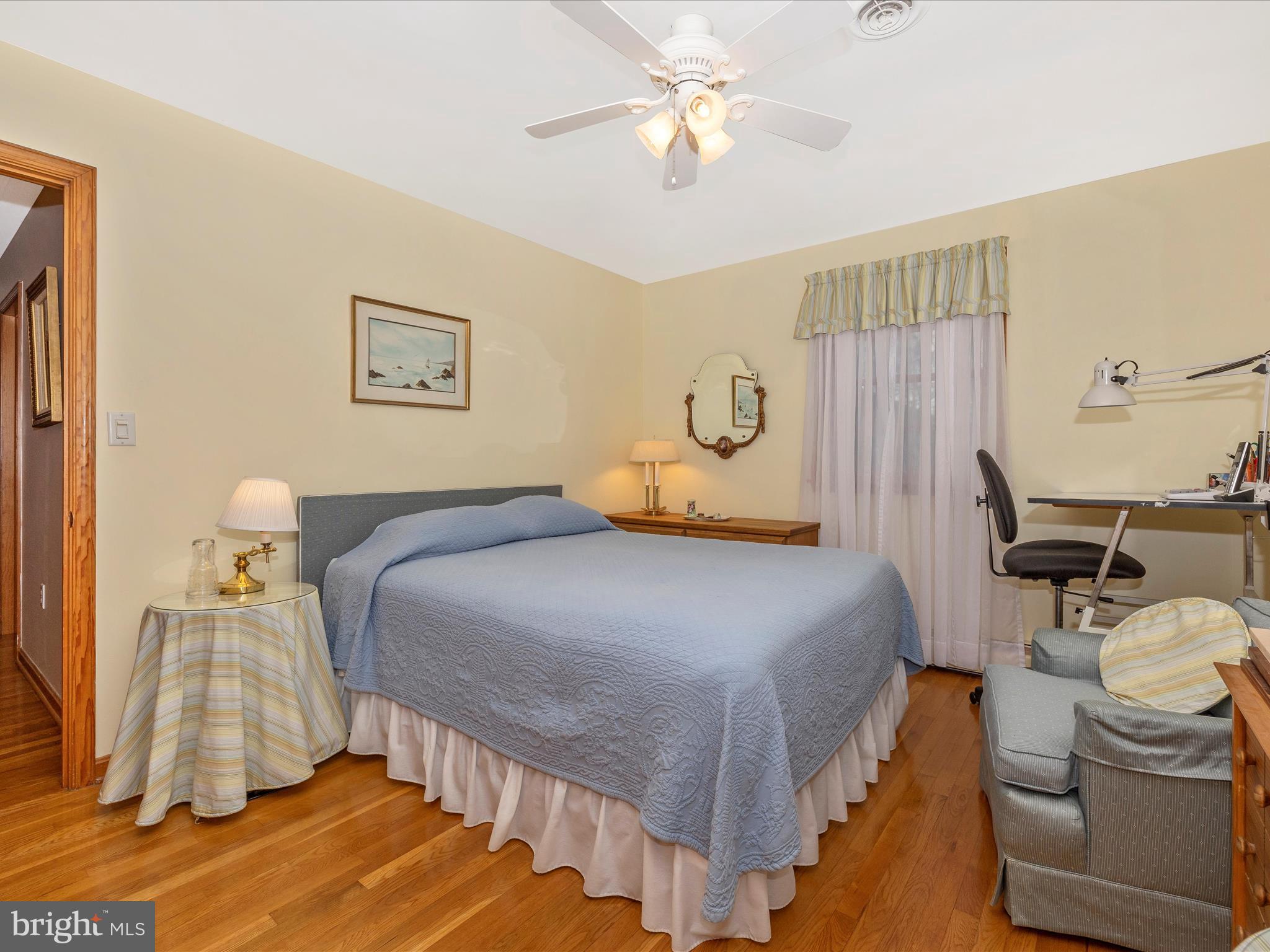 24412 Kakae DRIVE