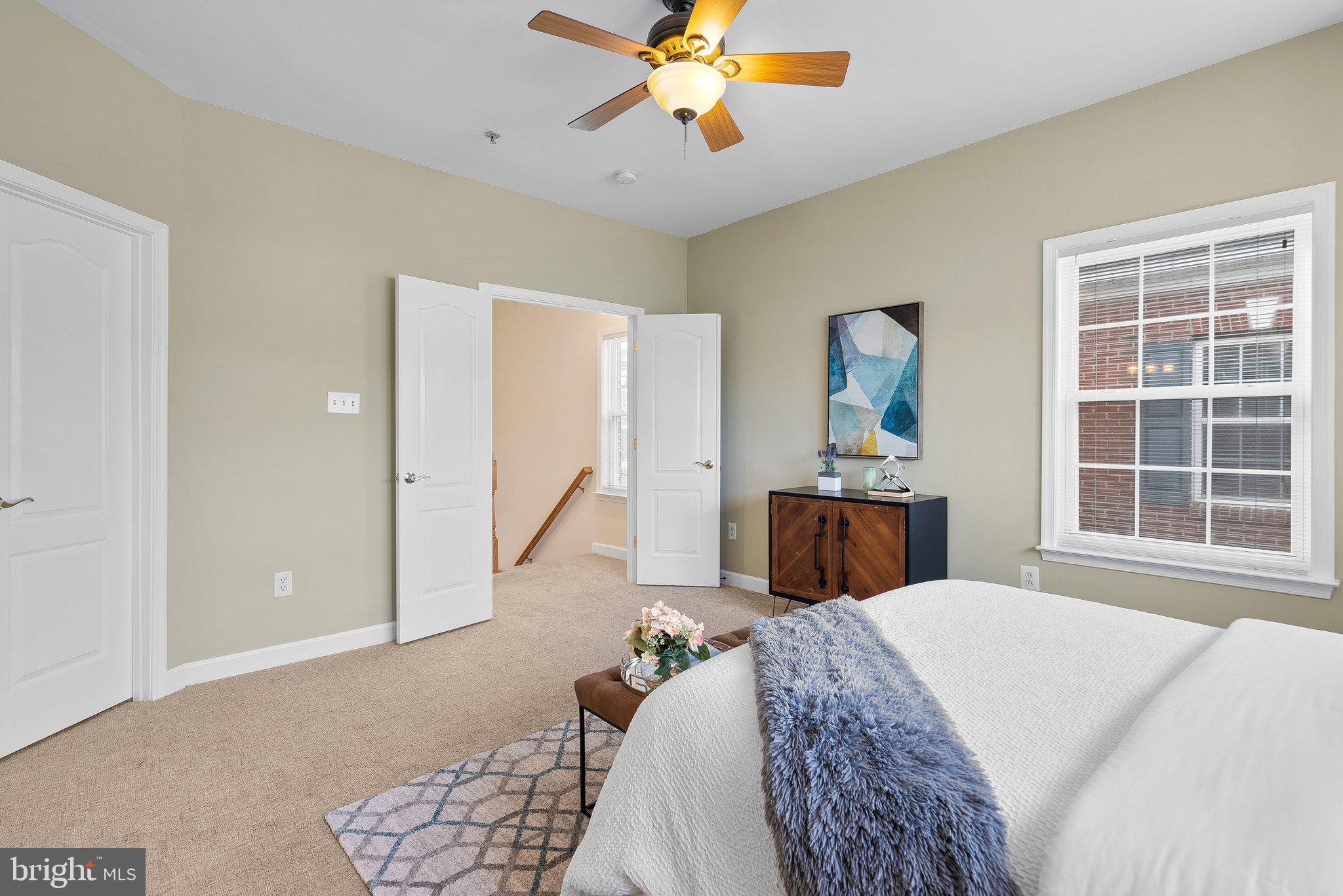 311 Garden View SQUARE