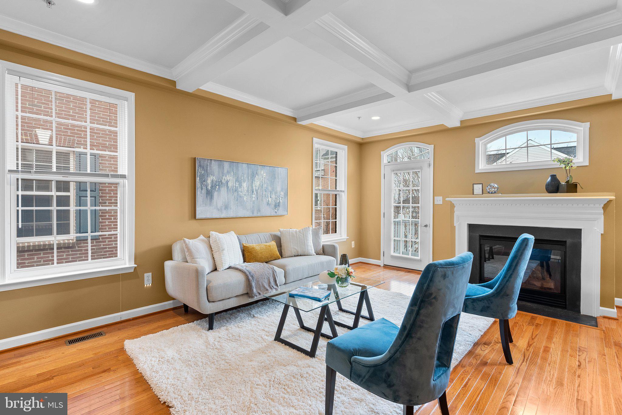 311 Garden View SQUARE