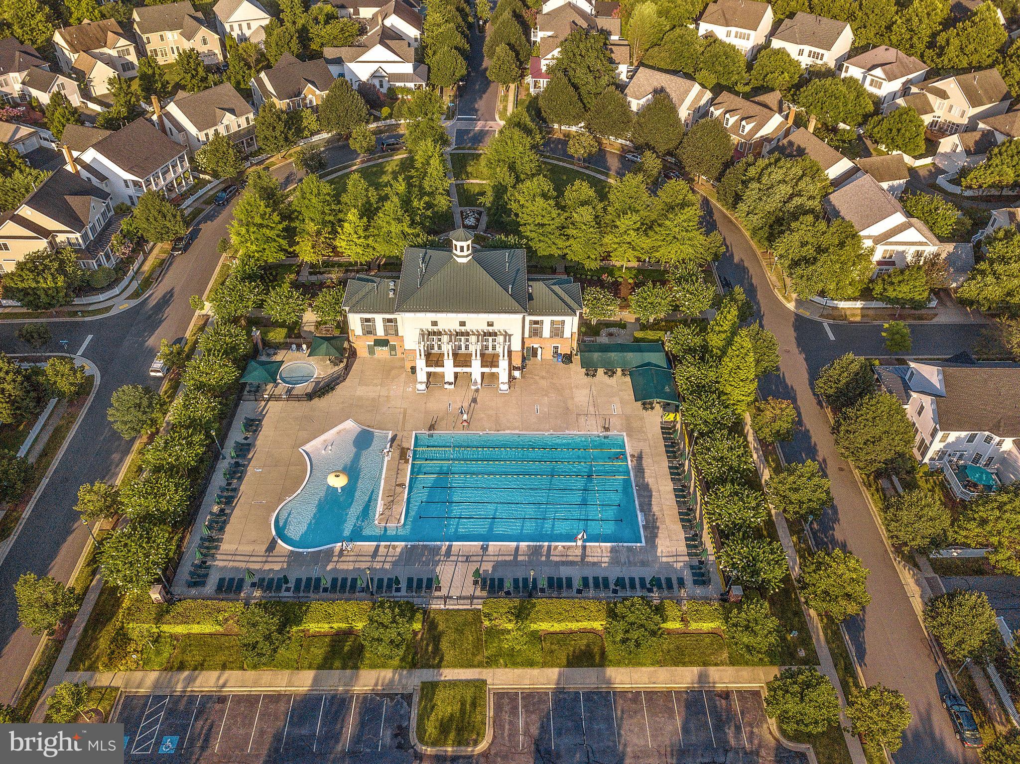 311 Garden View SQUARE