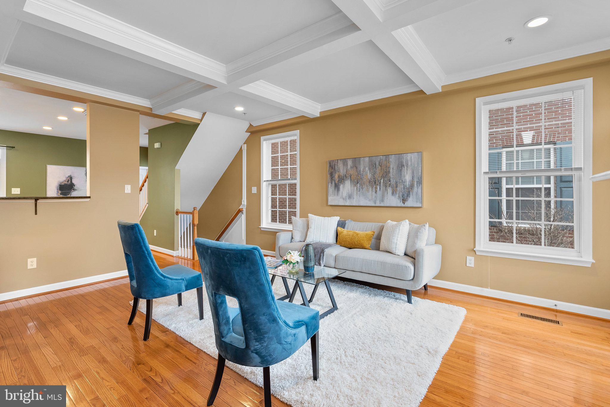 311 Garden View SQUARE