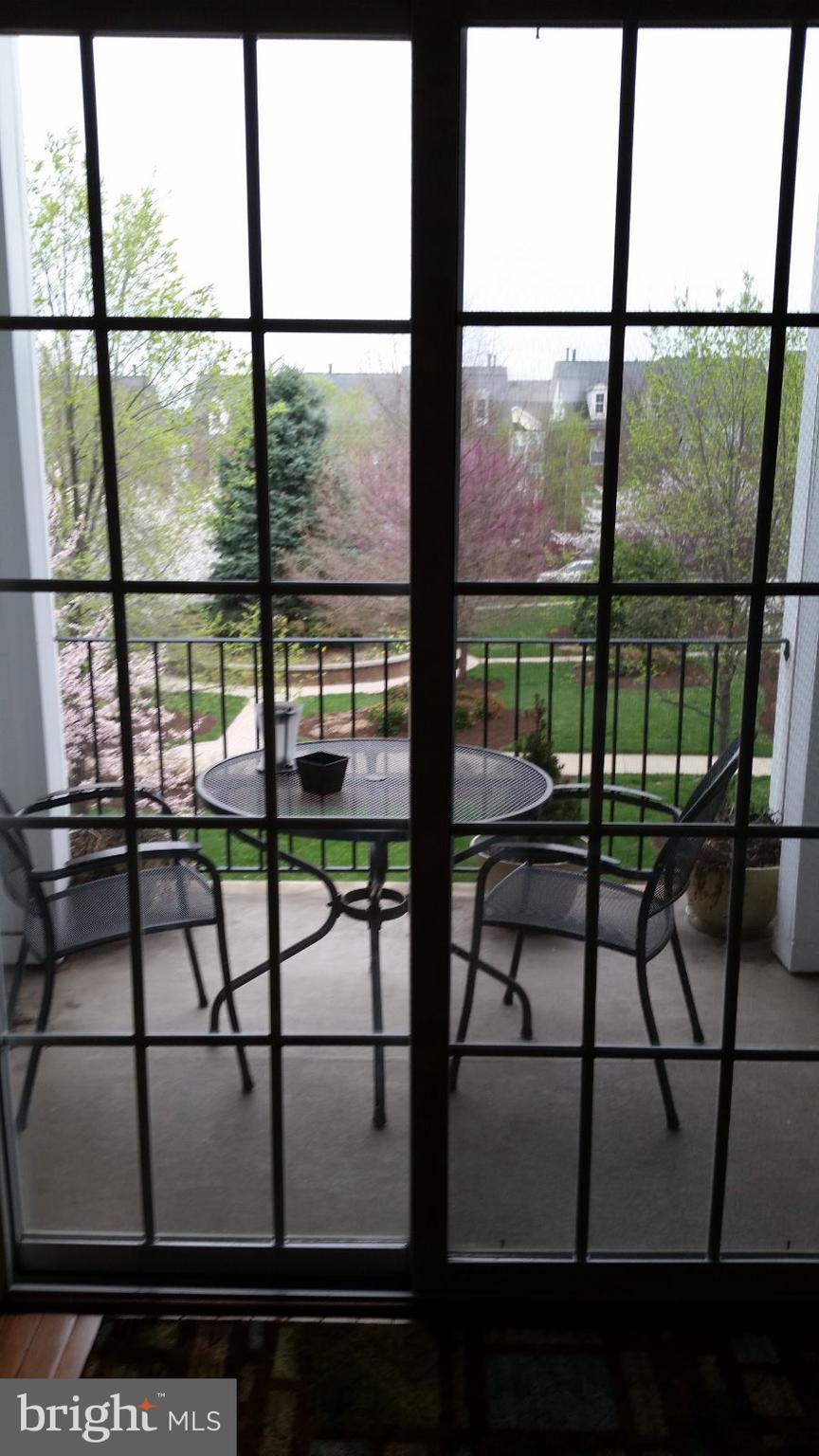 311 Garden View SQUARE