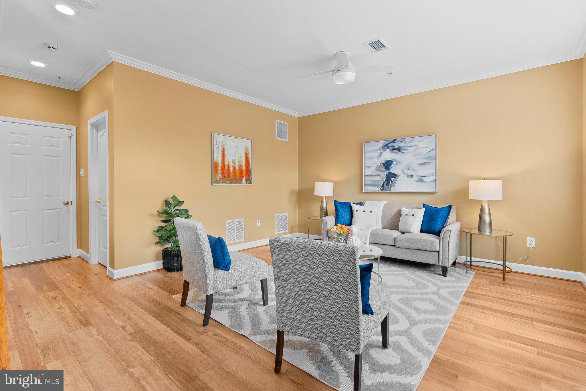 311 Garden View SQUARE