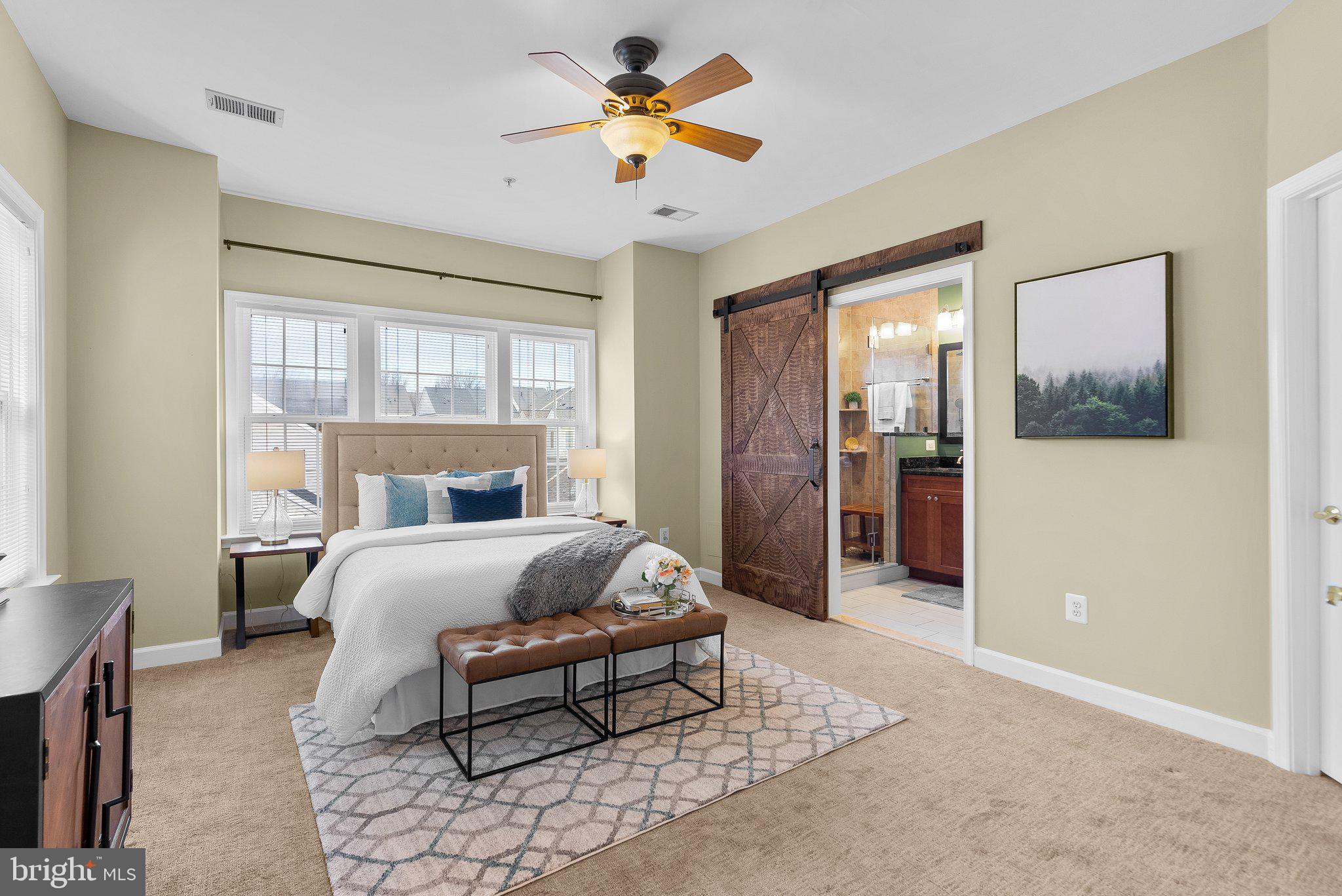 311 Garden View SQUARE