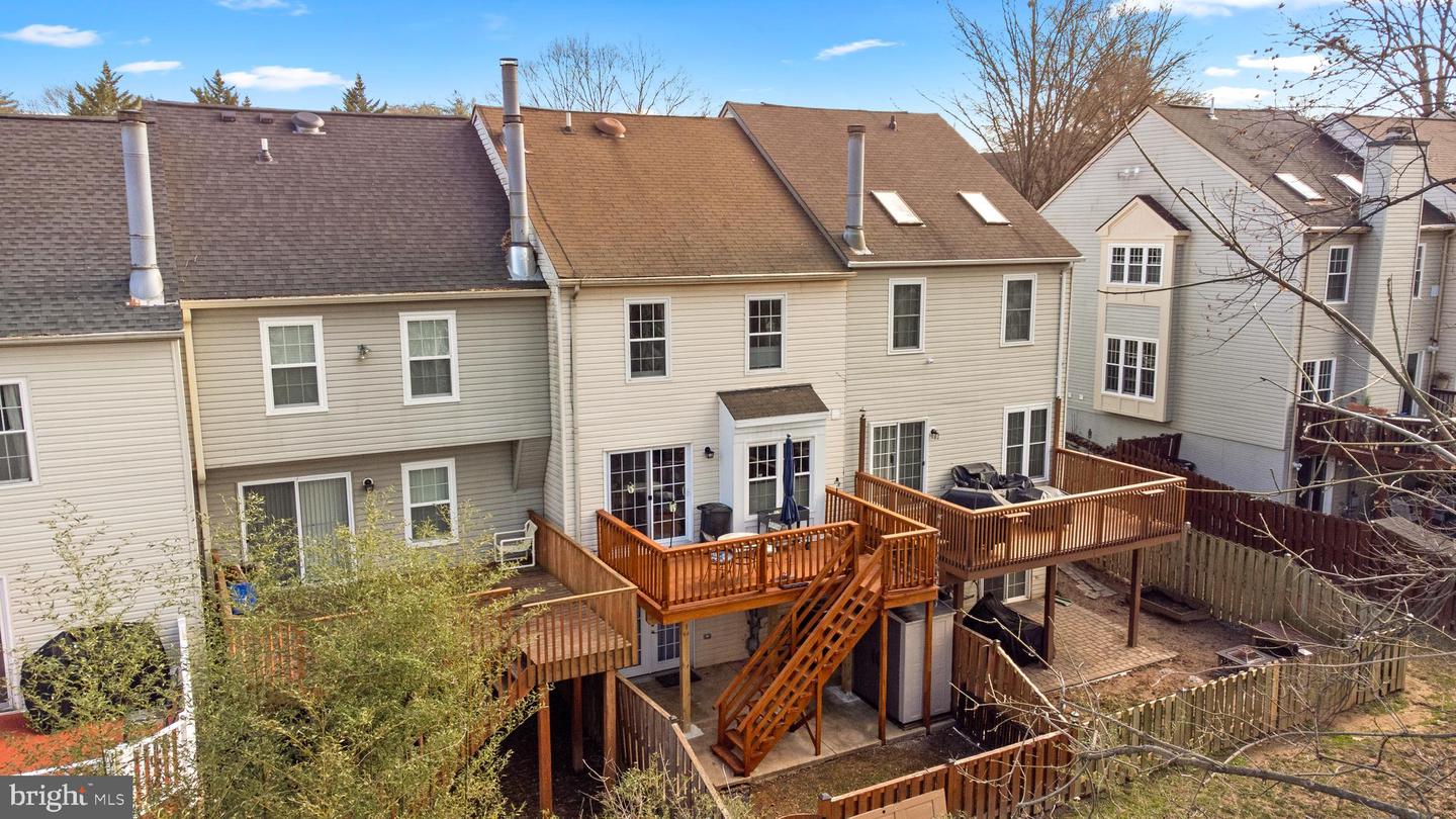 12144 Island View CIRCLE
