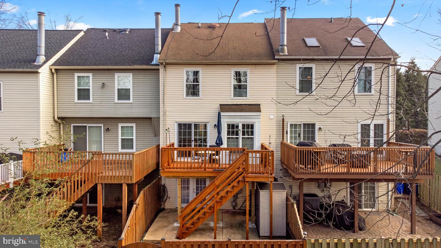 12144 Island View CIRCLE