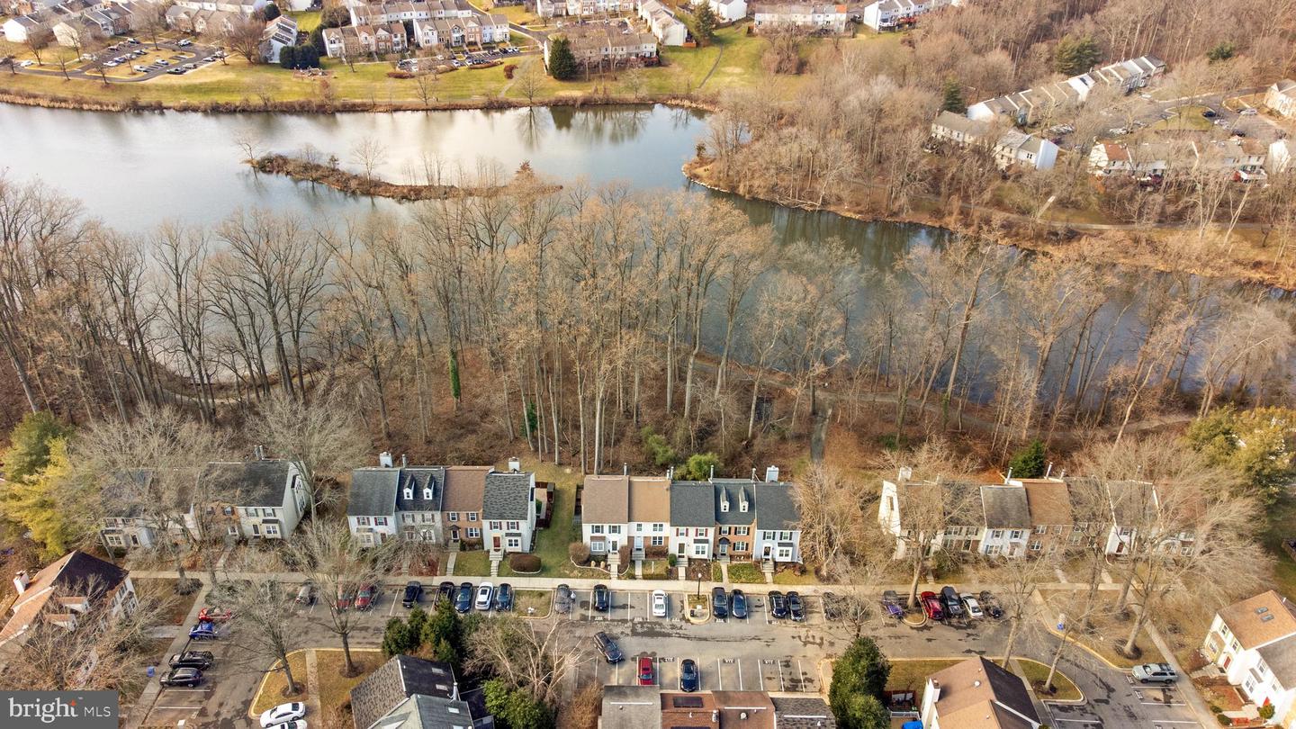 12144 Island View CIRCLE