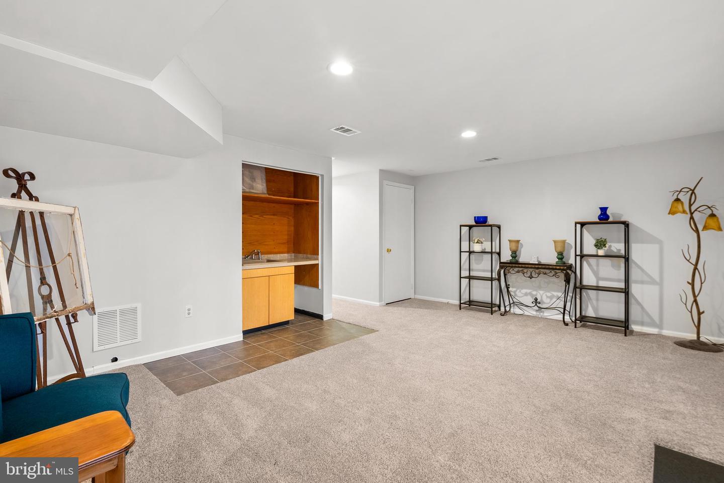 12144 Island View CIRCLE