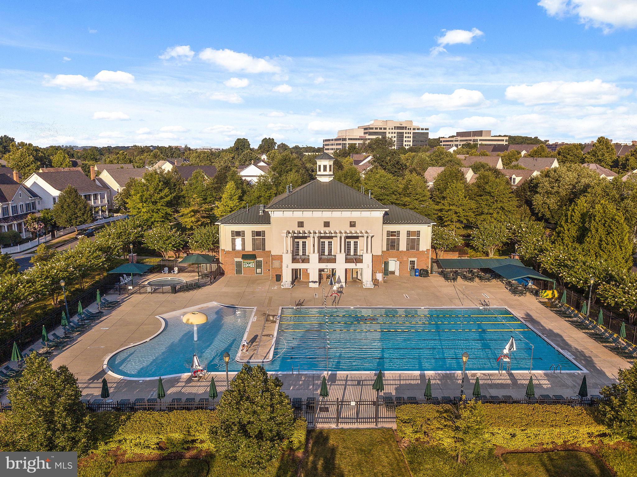 500 King Farm BOULEVARD Unit: 208