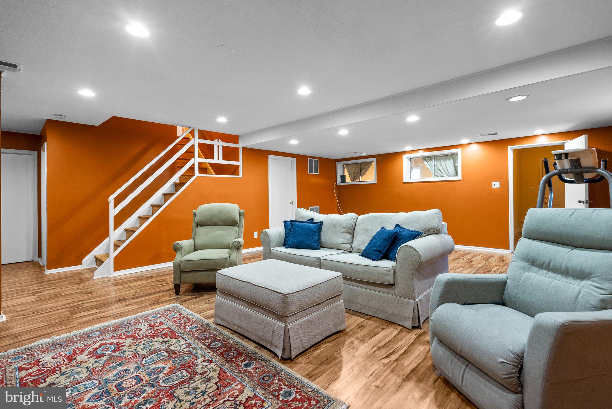 9105 Cherbourg Drive