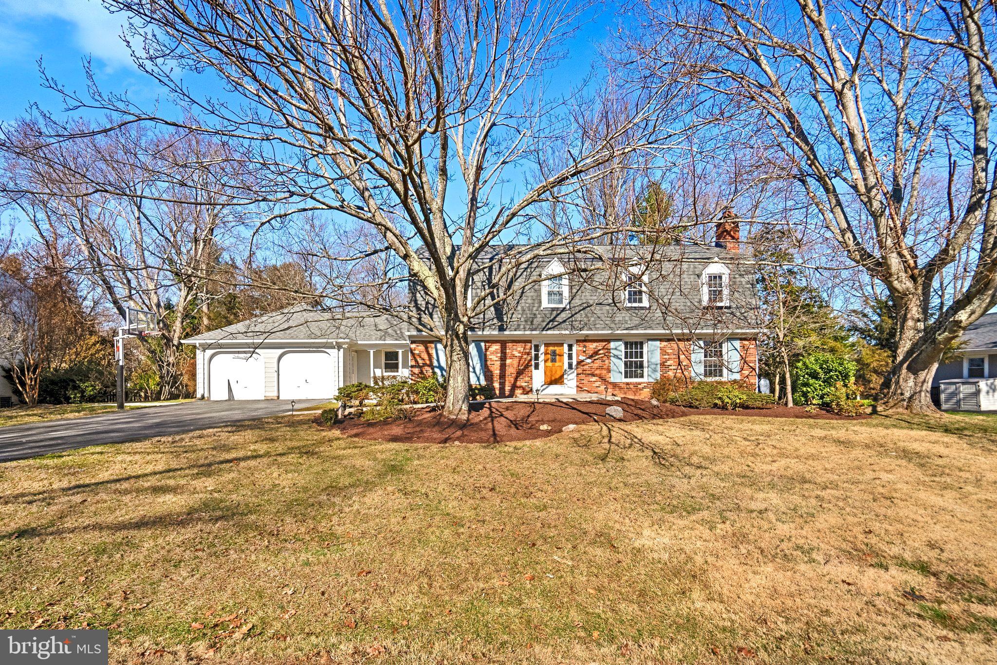 9105 Cherbourg Drive