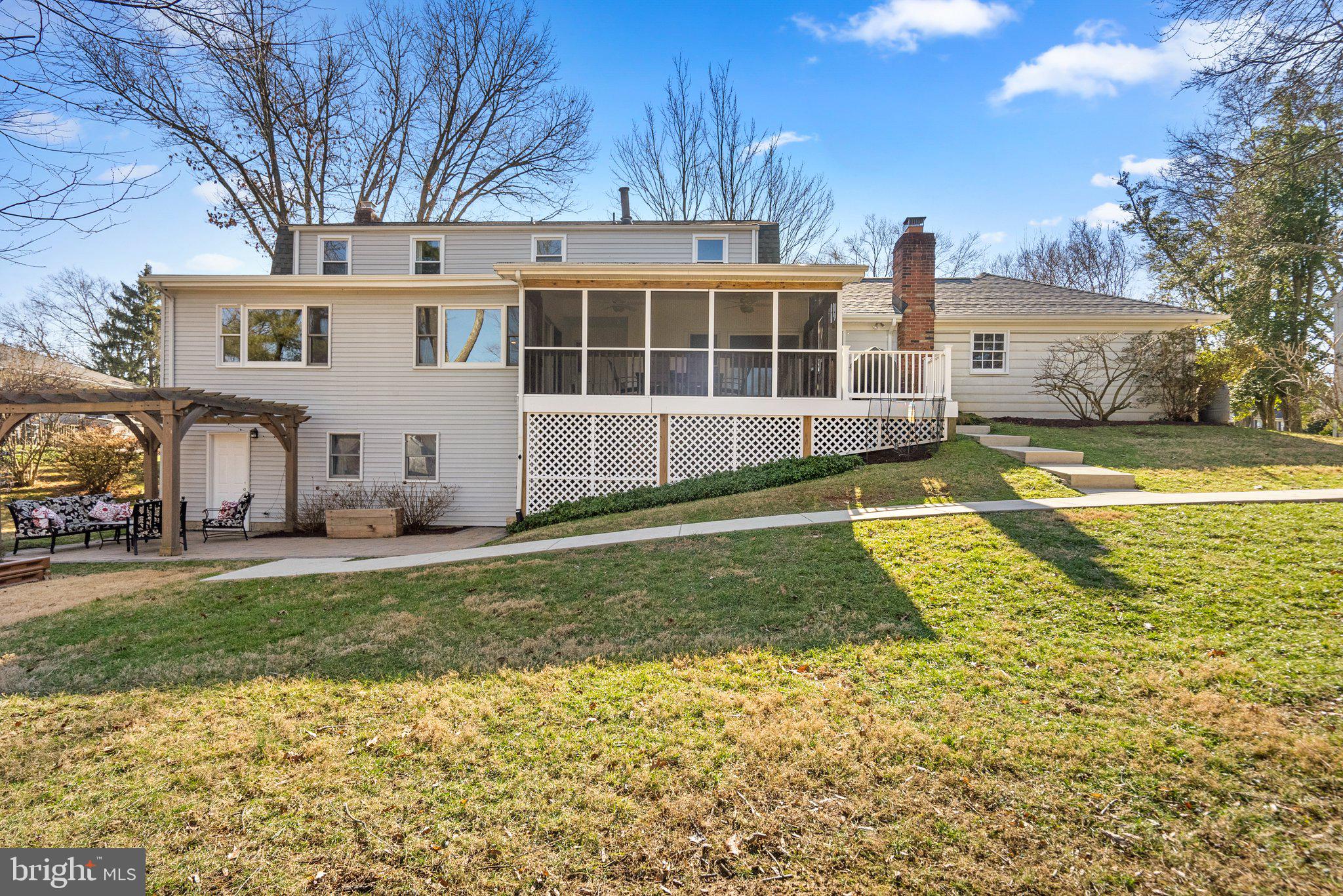 9105 Cherbourg Drive