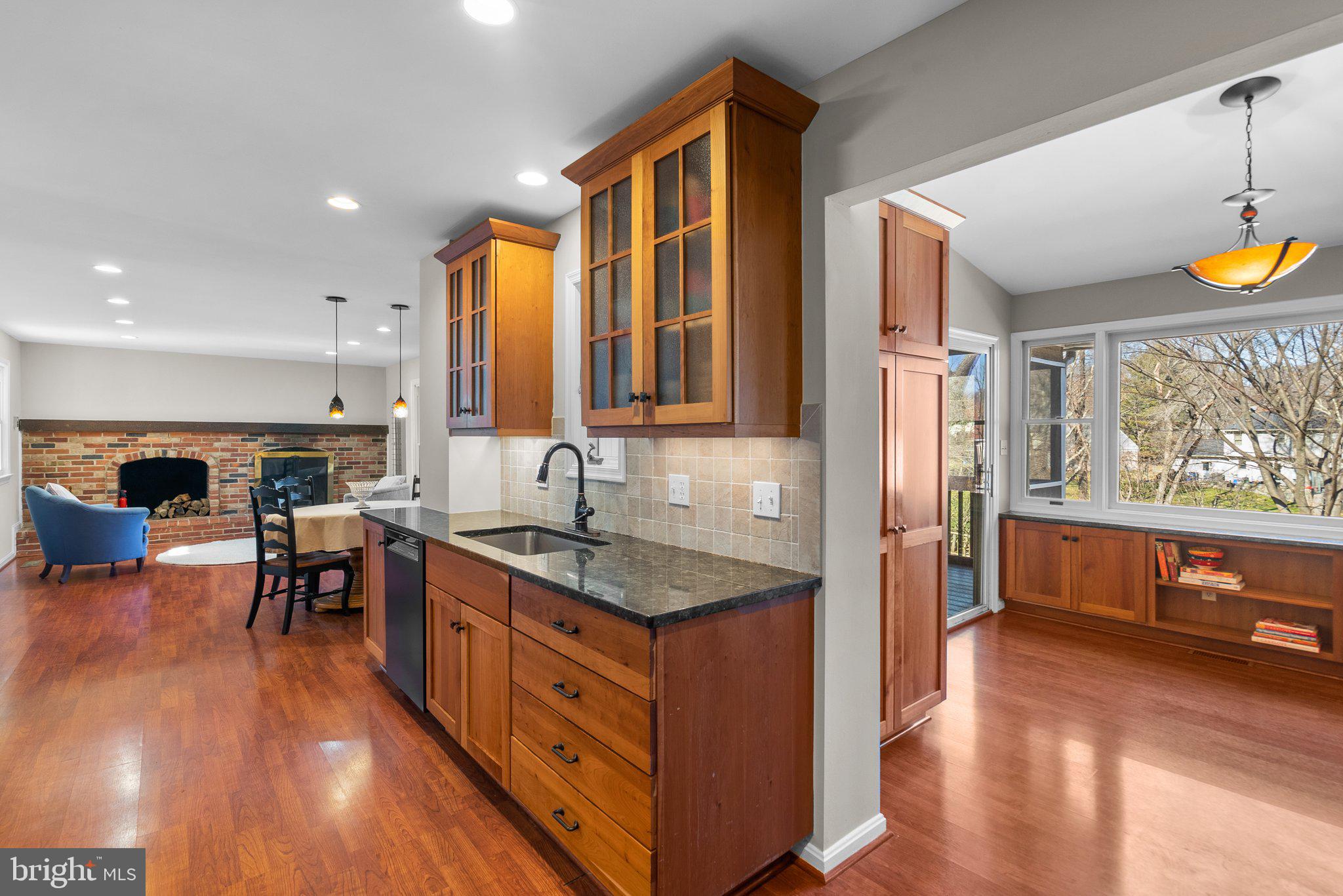 9105 Cherbourg Drive