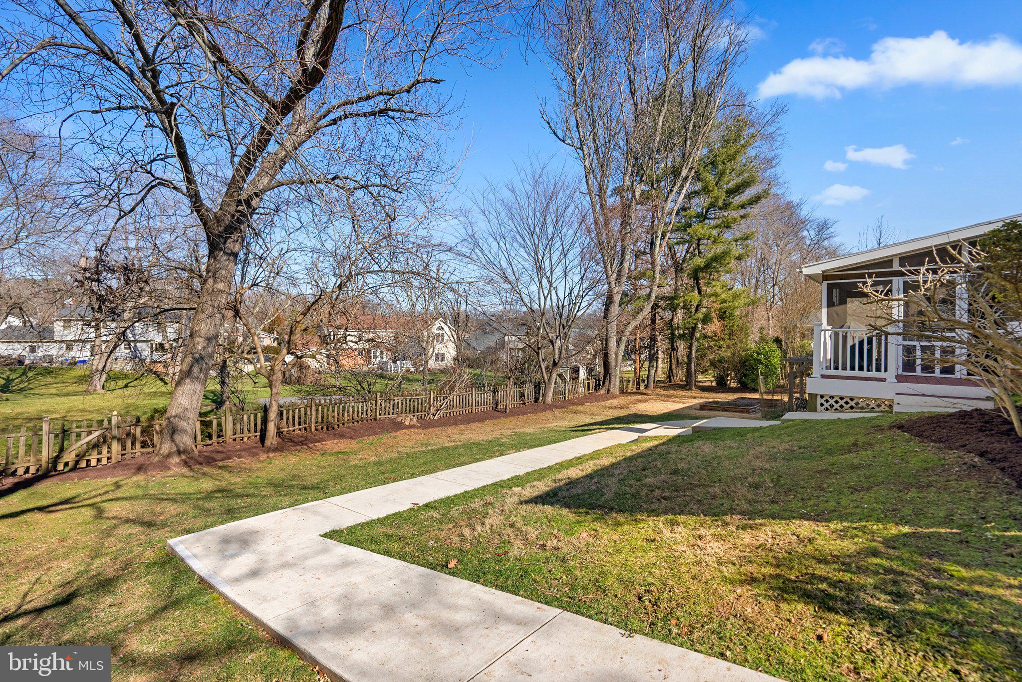 9105 Cherbourg Drive