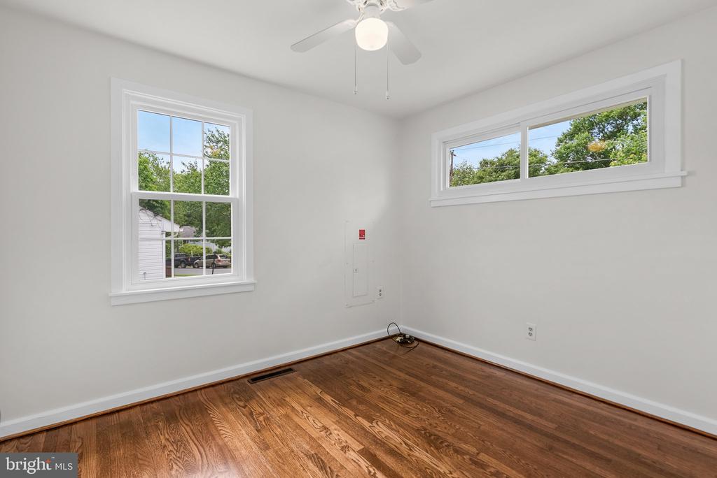 1602 Henry Rd