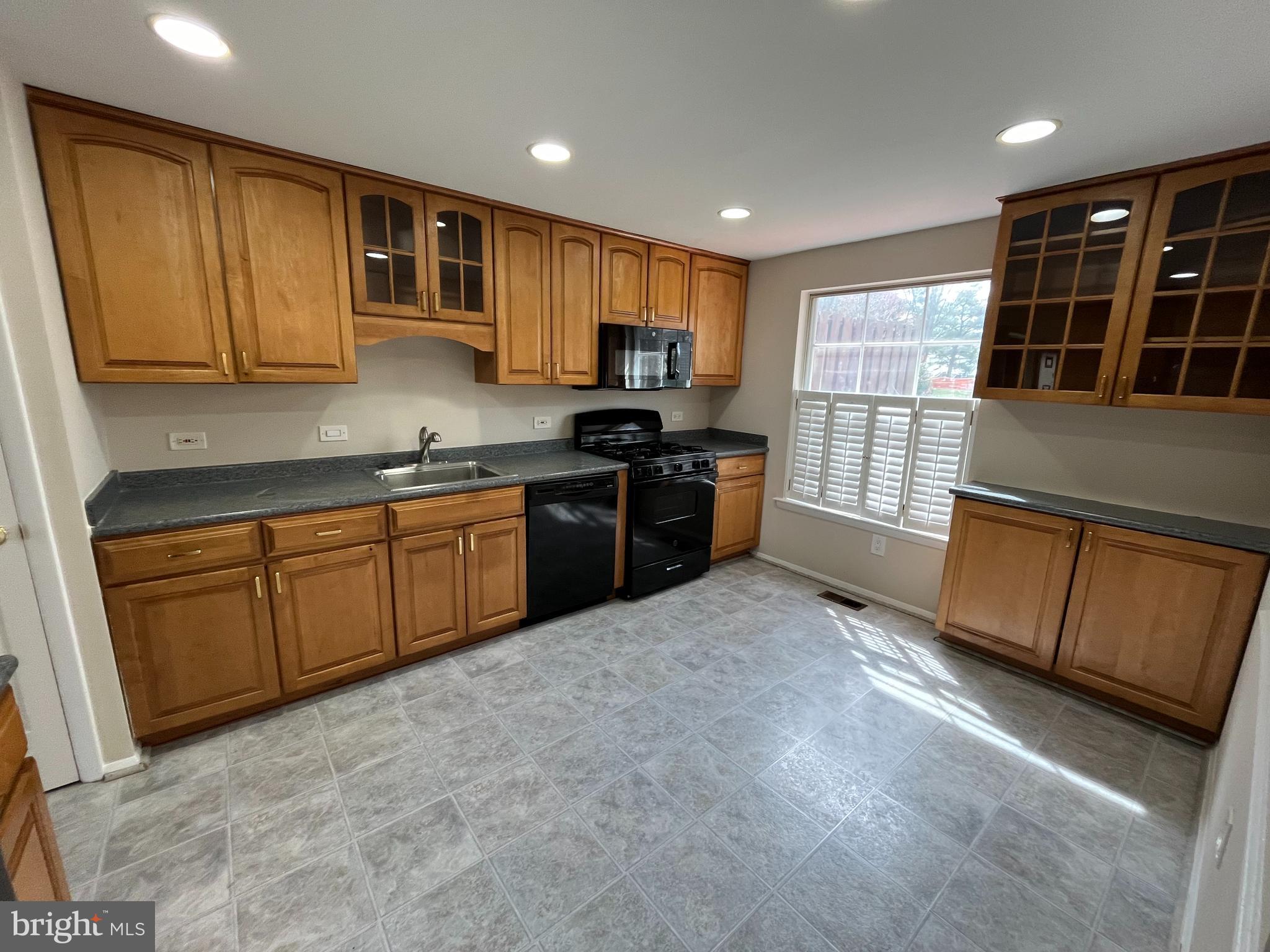 15705 Anamosa Dr
