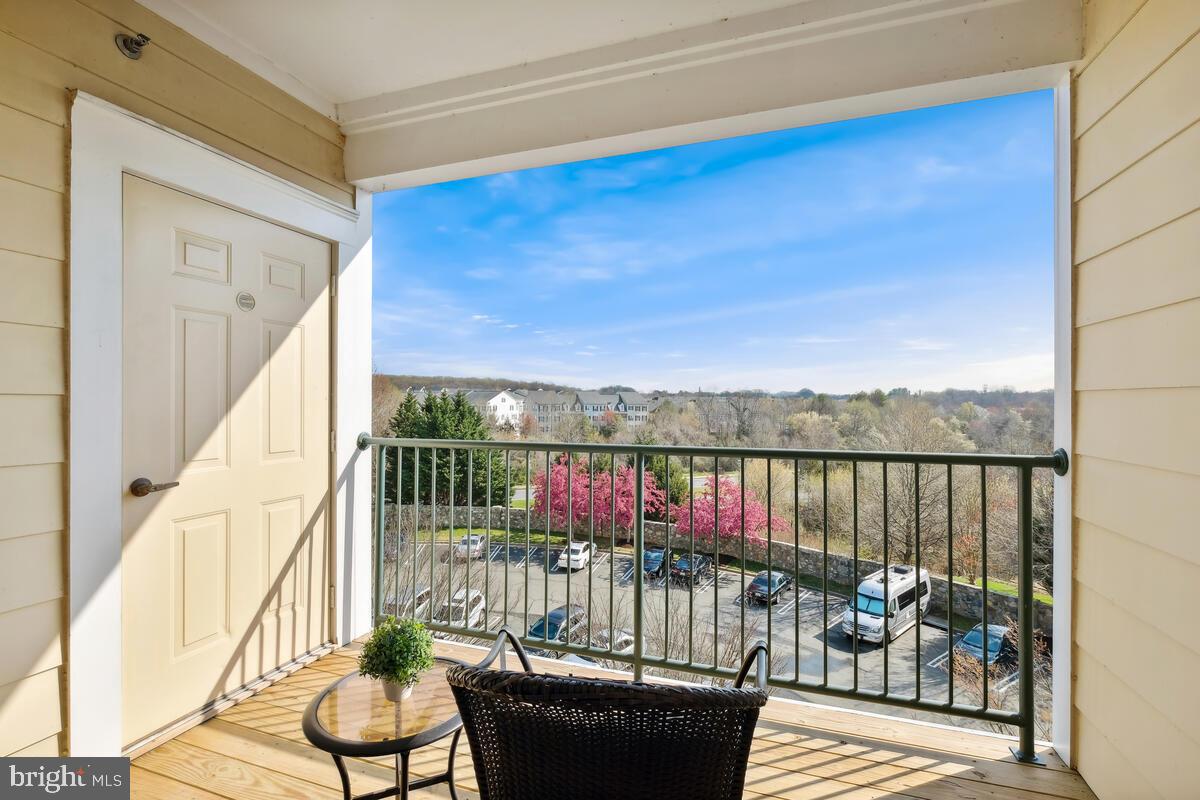 140 Chevy Chase St #404