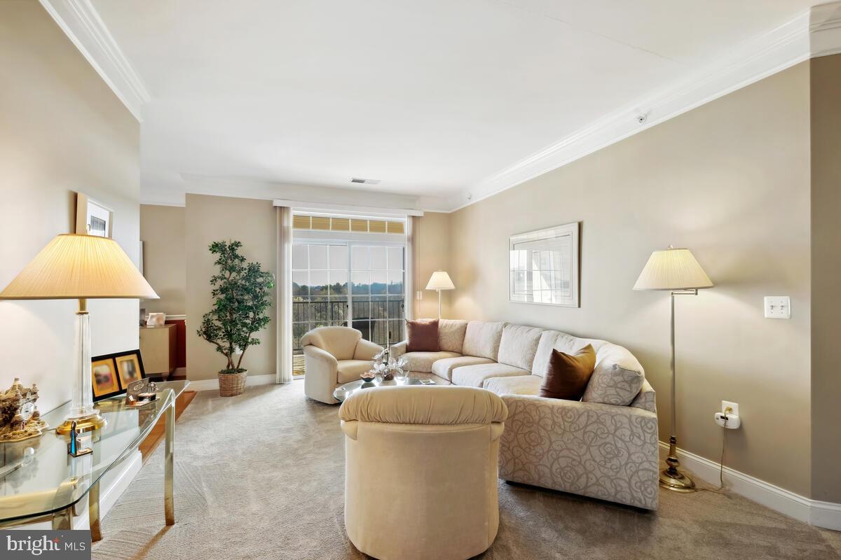 140 Chevy Chase St #404