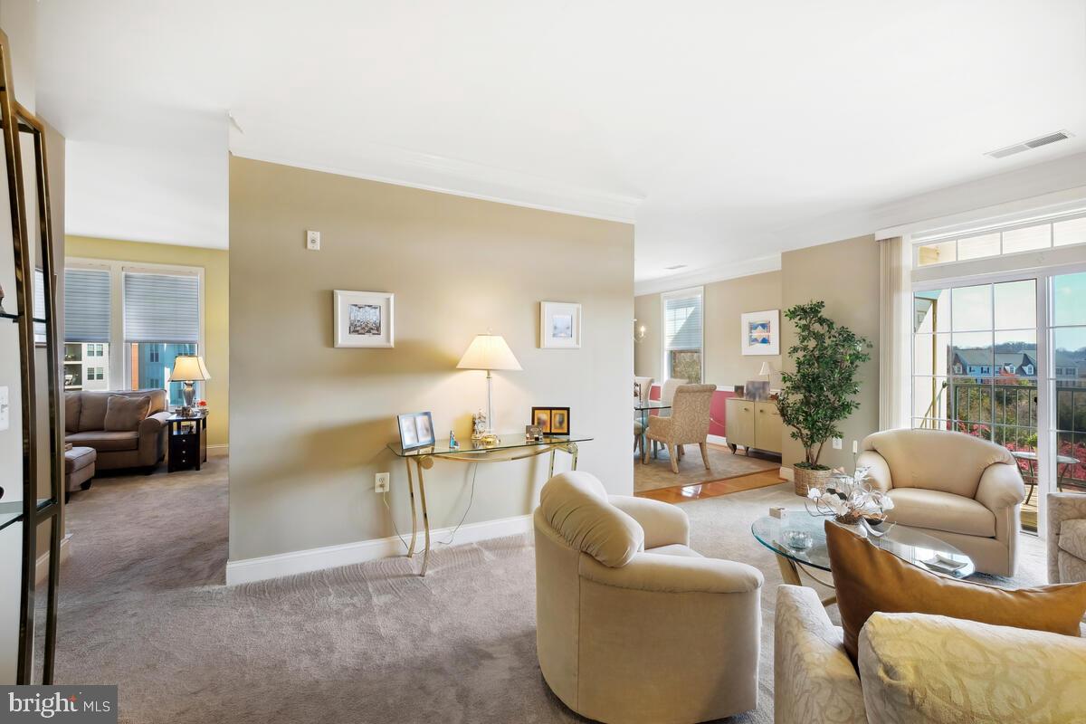 140 Chevy Chase St #404