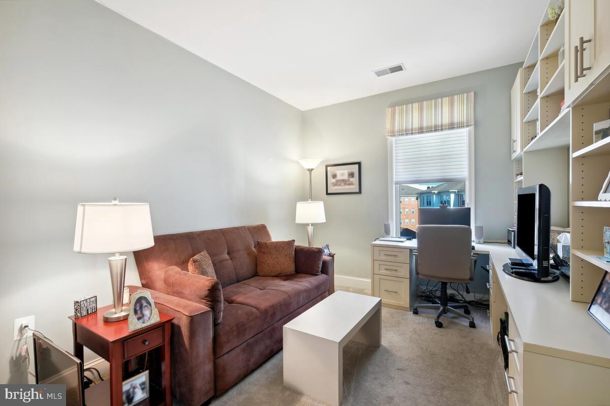 140 Chevy Chase St #404