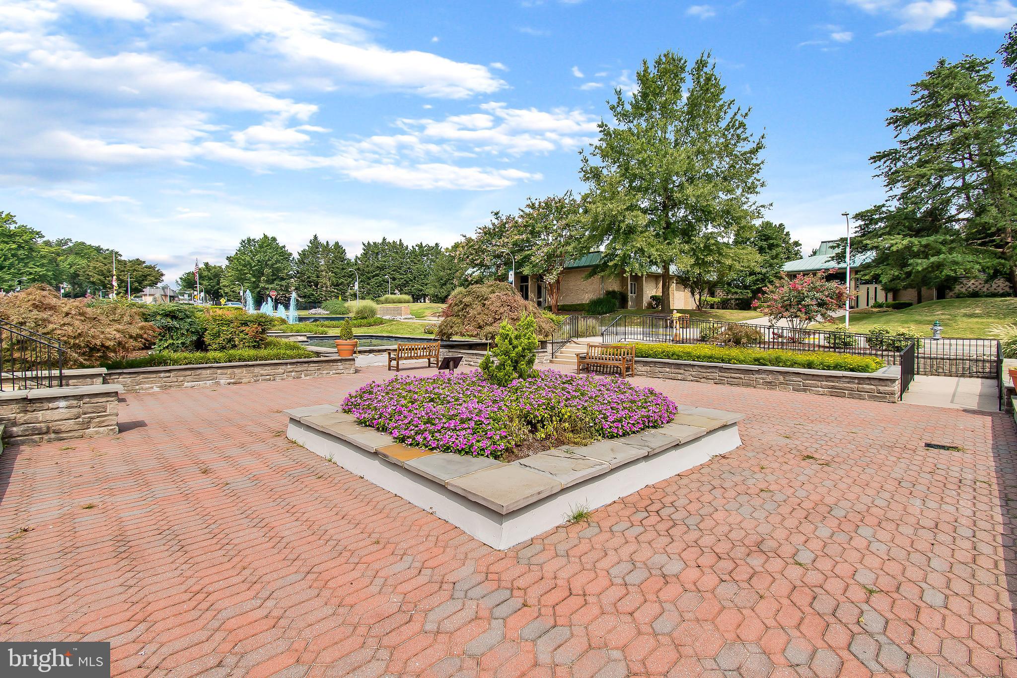 2921 N Leisure World Blvd #216