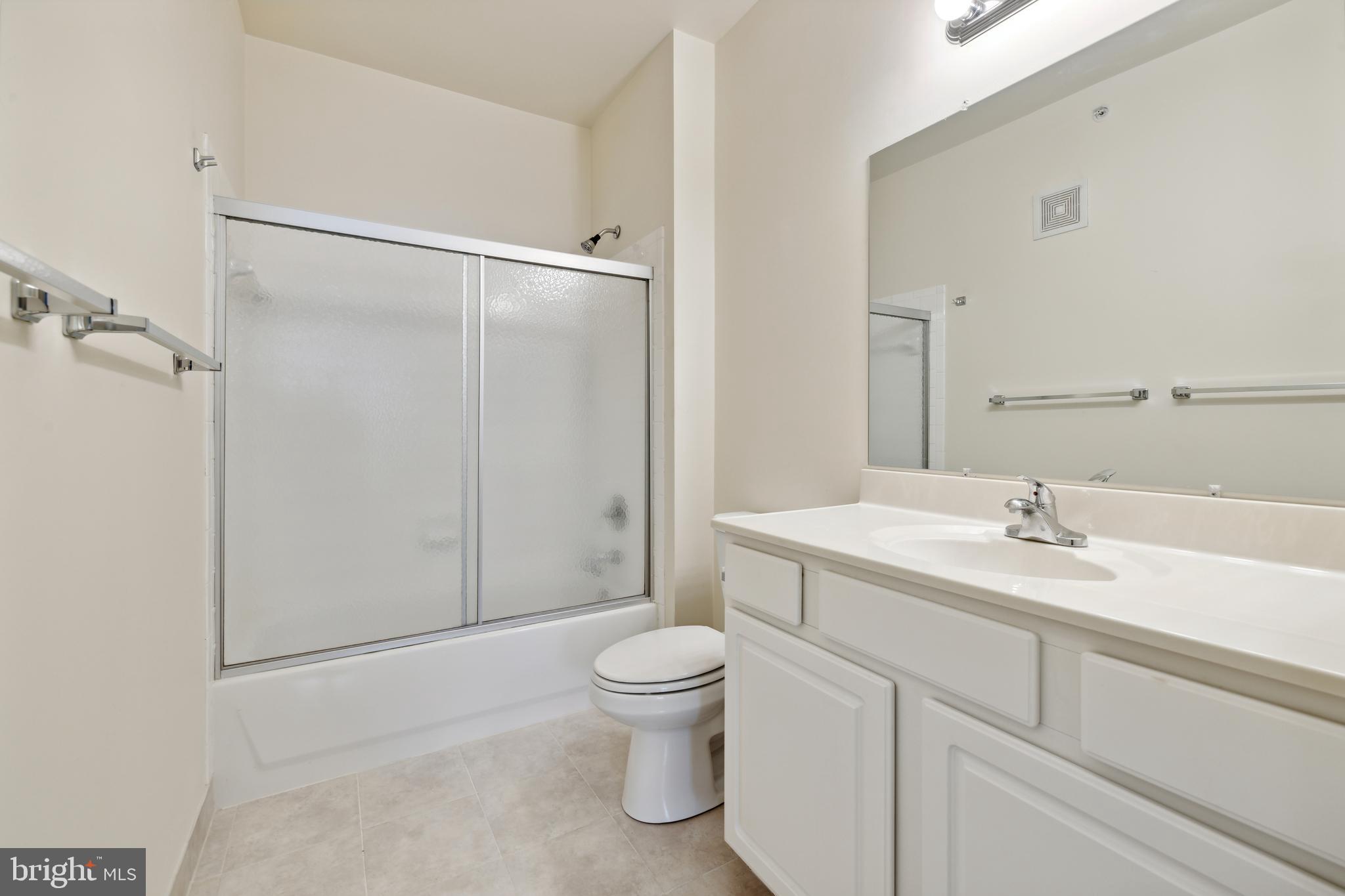 310 High Gables Dr #407