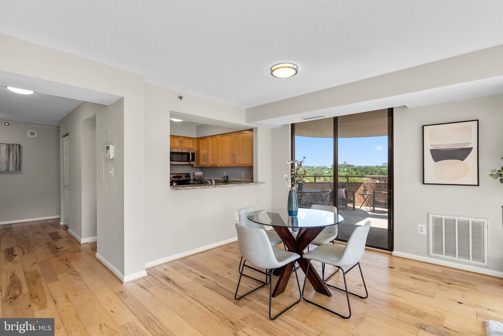 10101 Grosvenor Pl #805