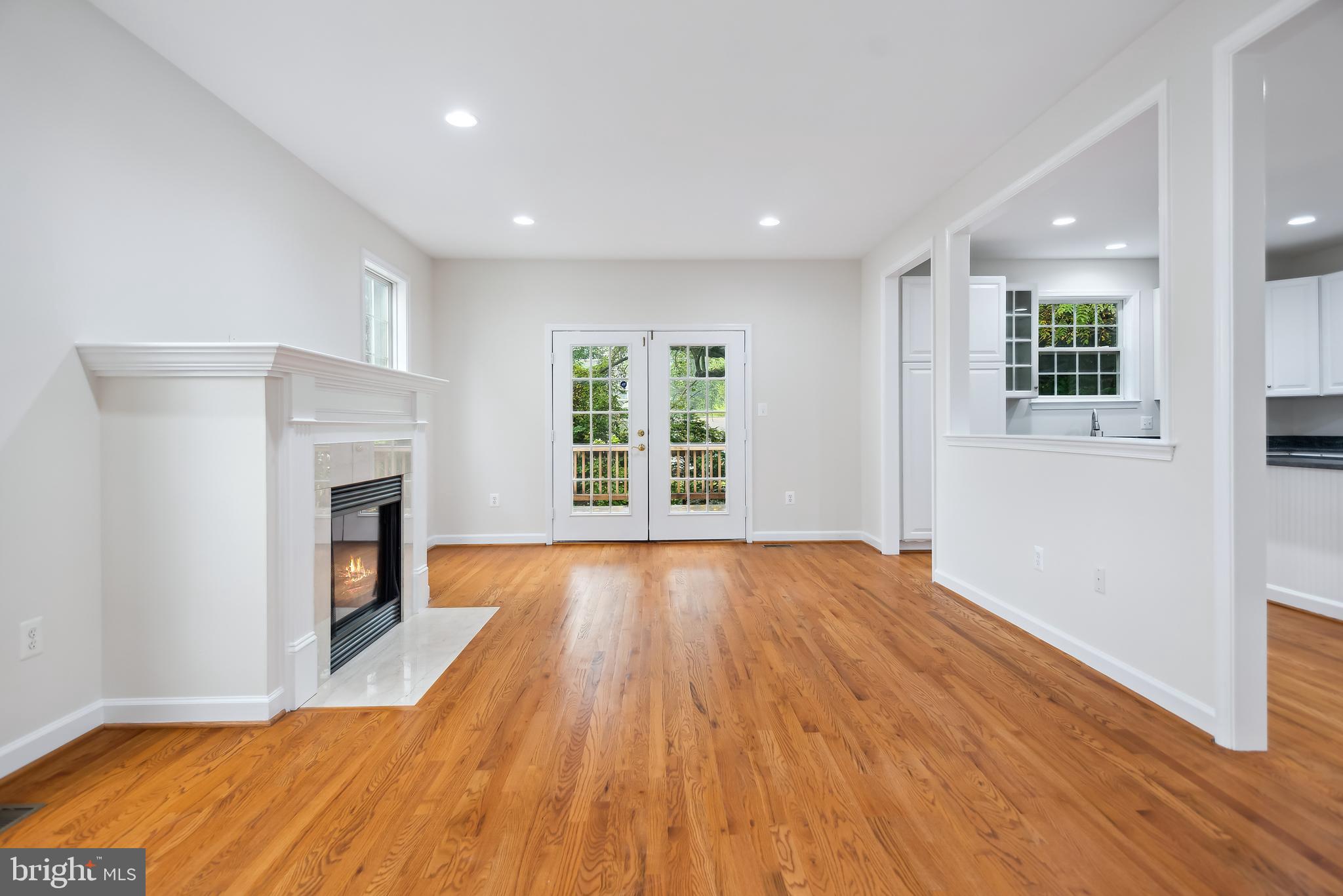 3303 Decatur Ave