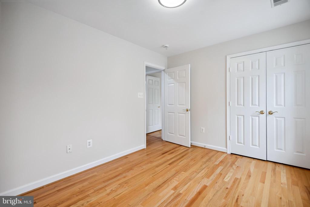 3303 Decatur Ave