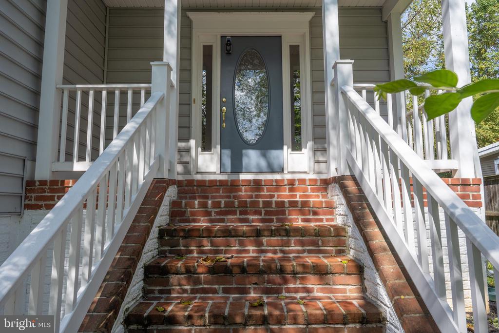 3303 Decatur Ave