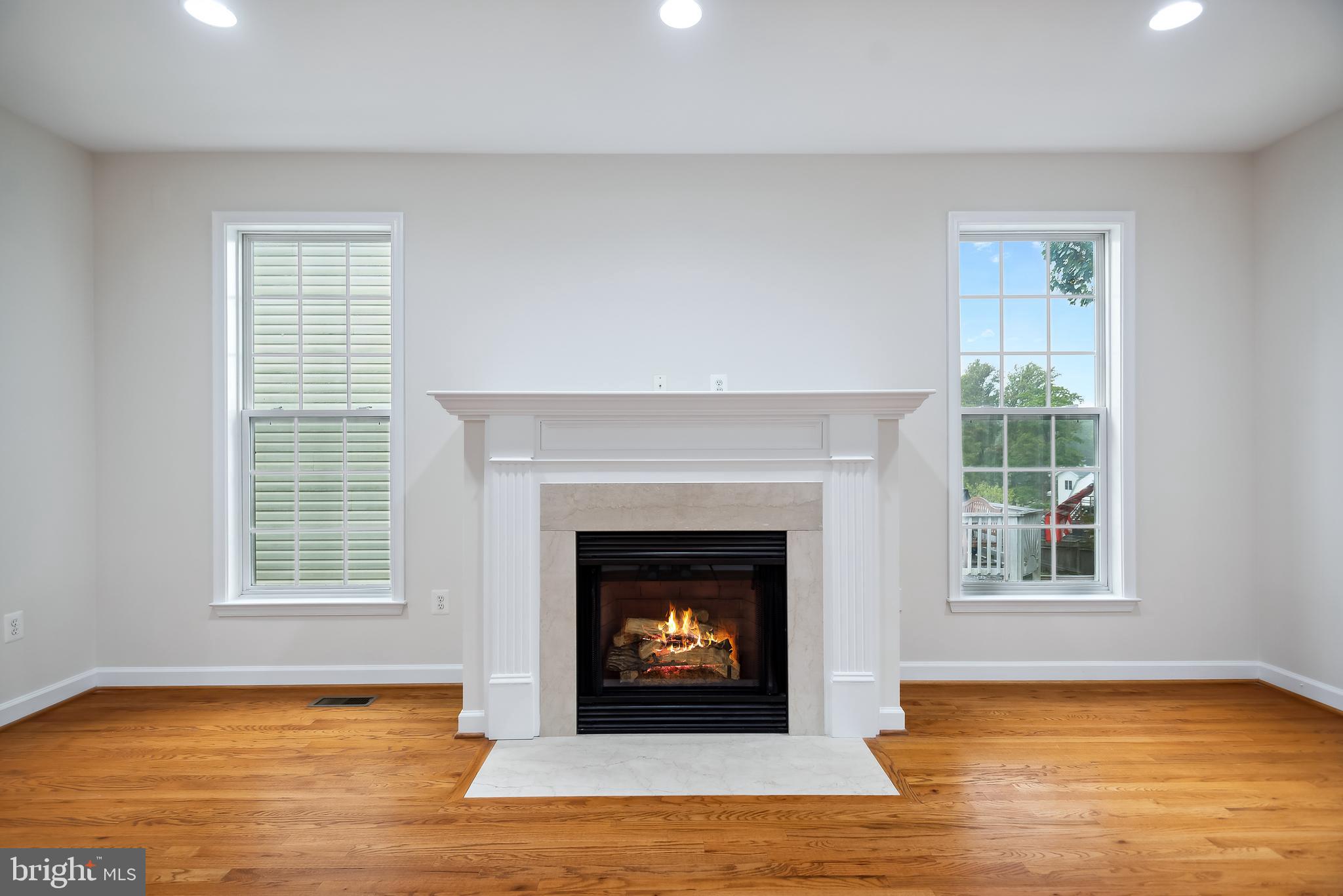 3303 Decatur Ave